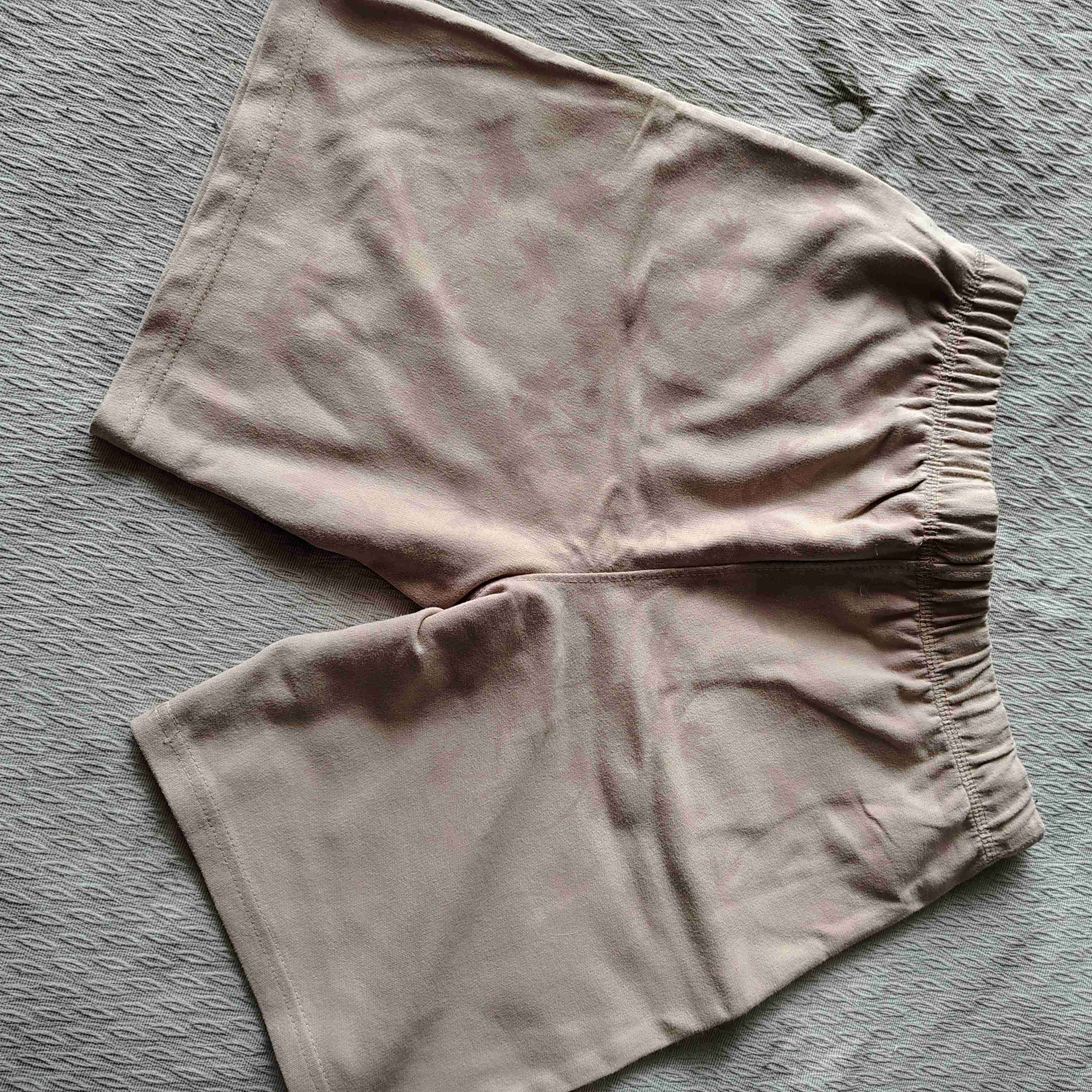 Shorts beige suaves - miniatura 4