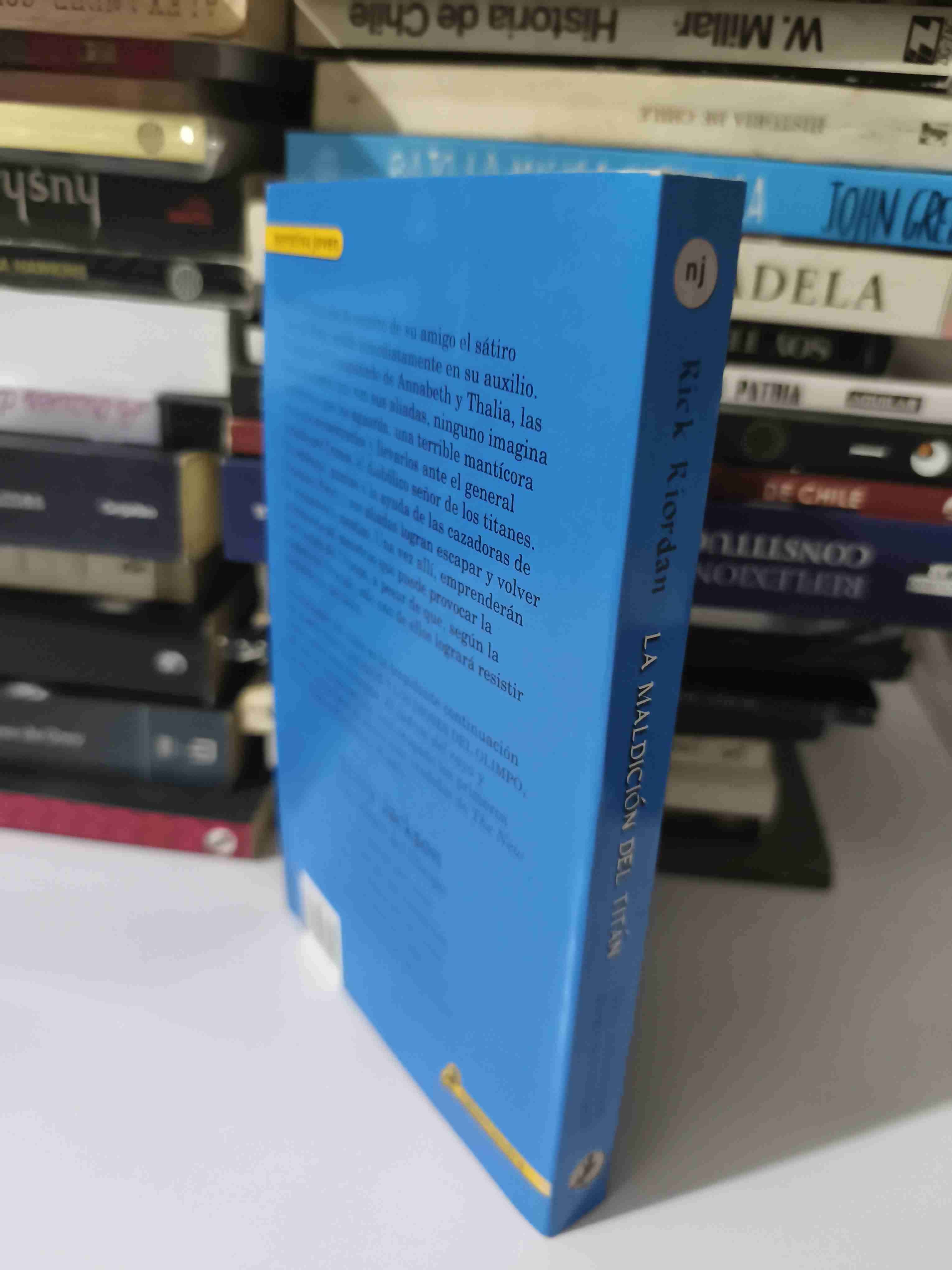 Libro: La maldición del titán - 3