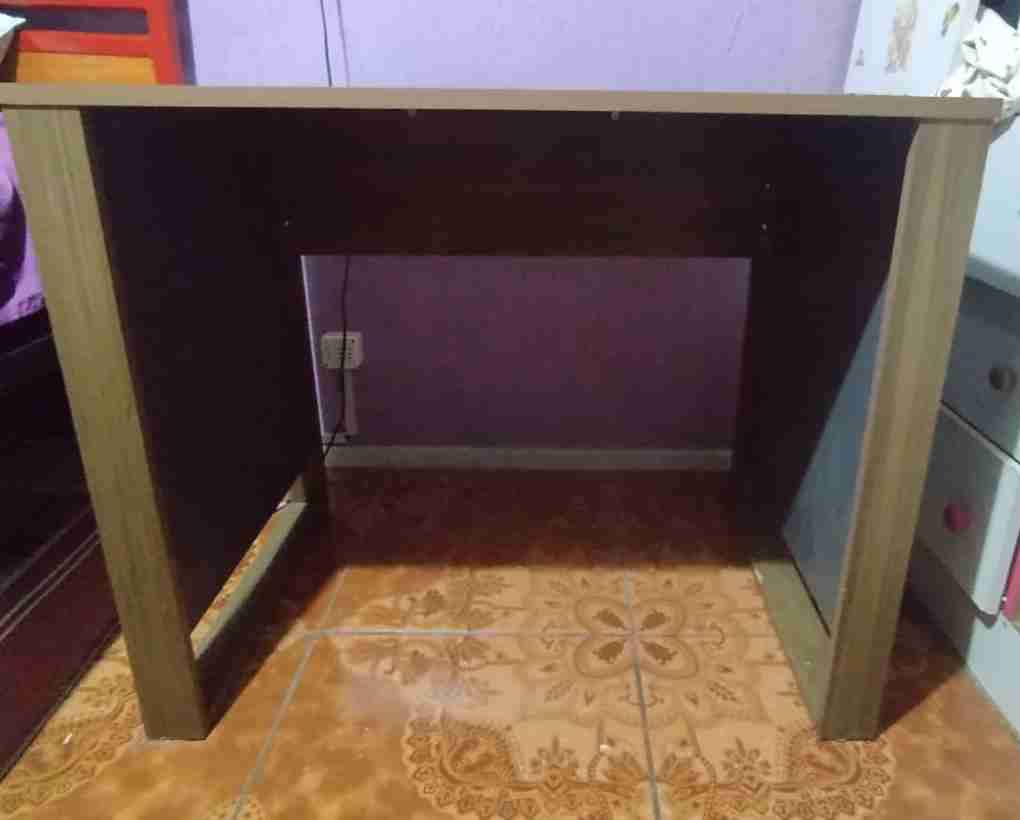 Escritorio de madera minimalista - 3