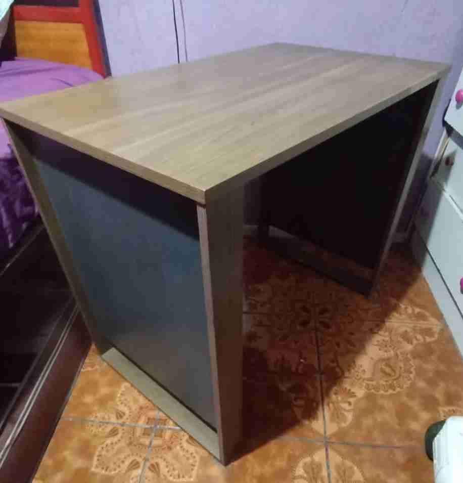 Escritorio de madera minimalista - 4