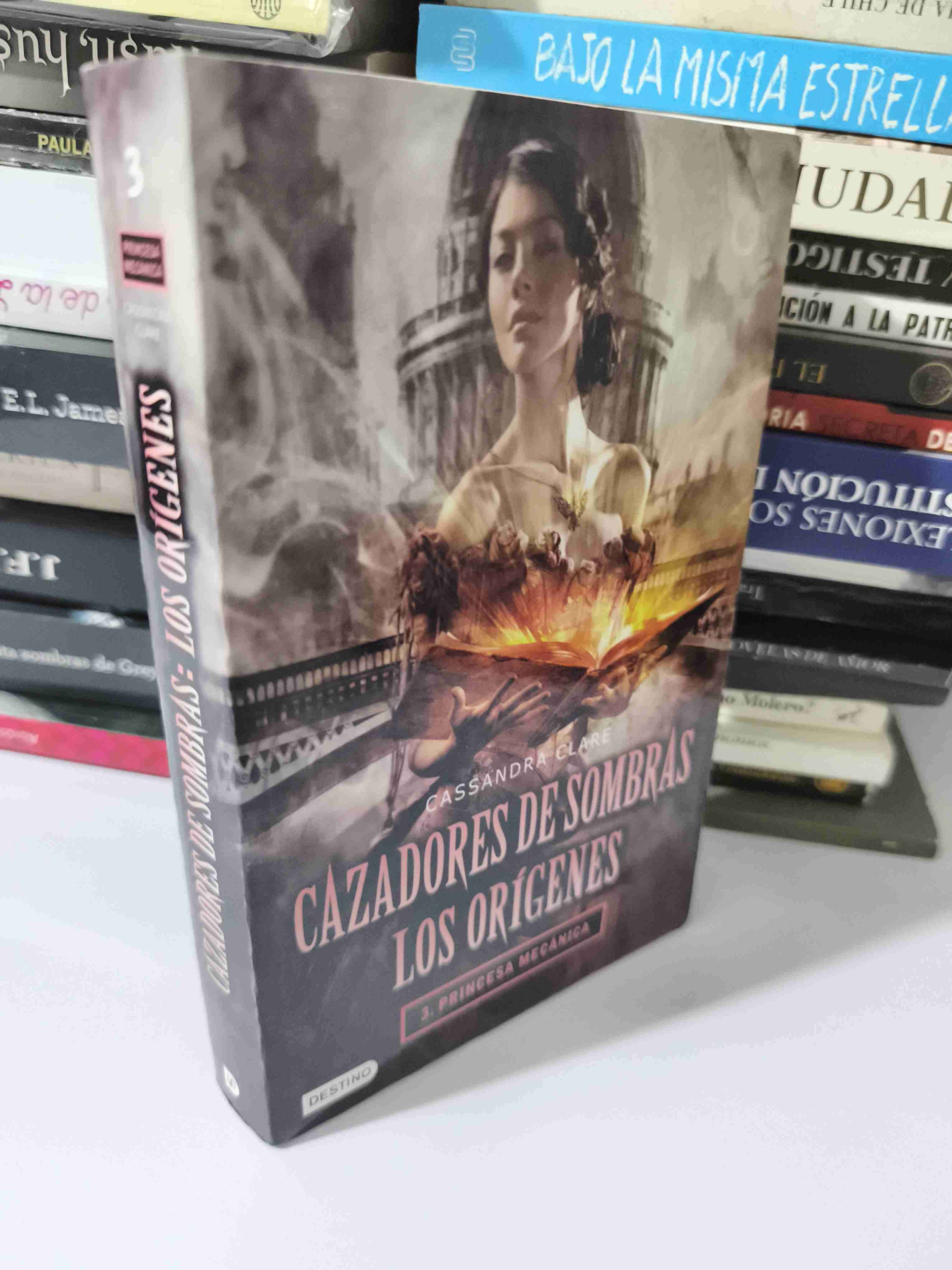 Cazadores de Sombras: Princesa Mecánica - miniatura 2