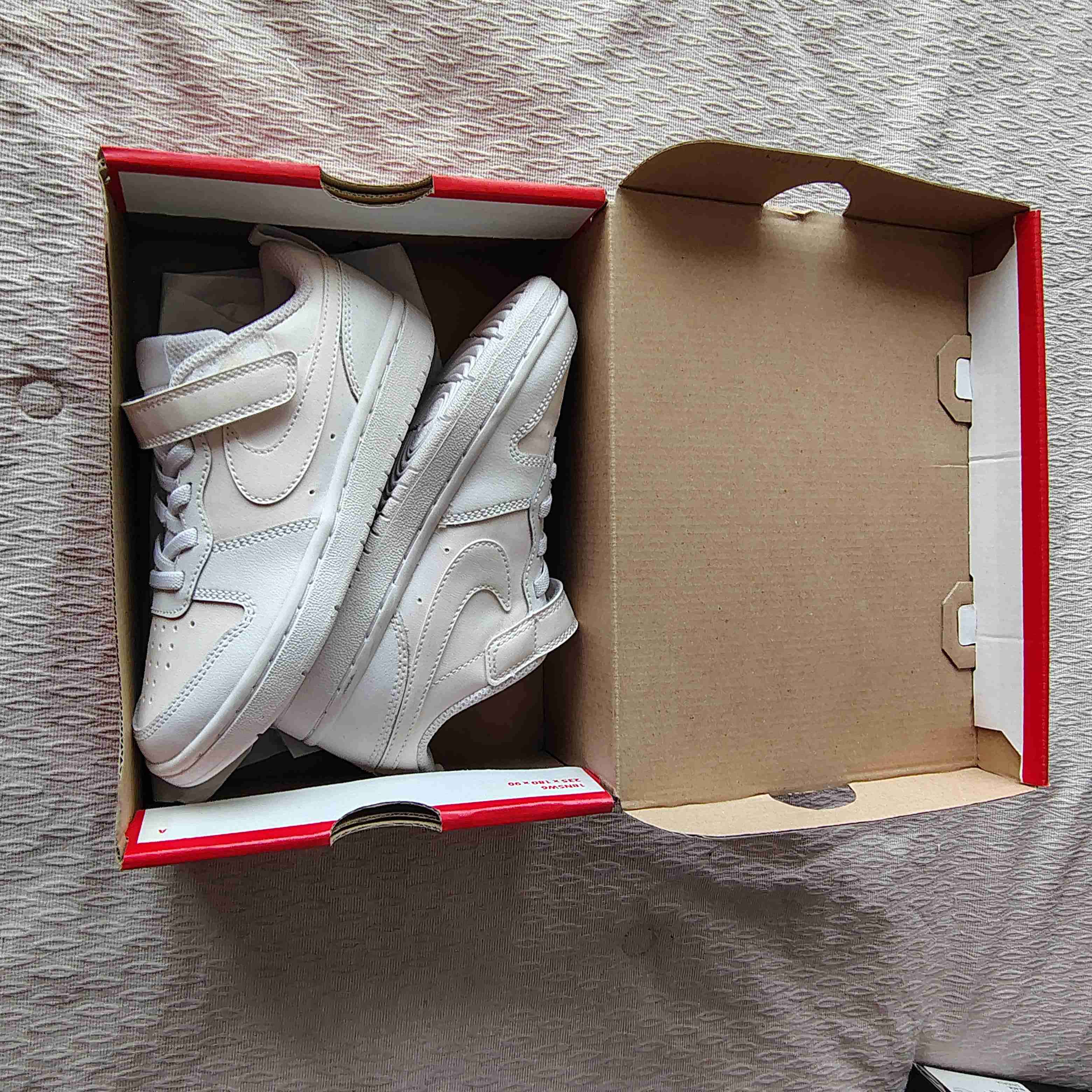 Zapatillas blancas de cuero - miniatura 1