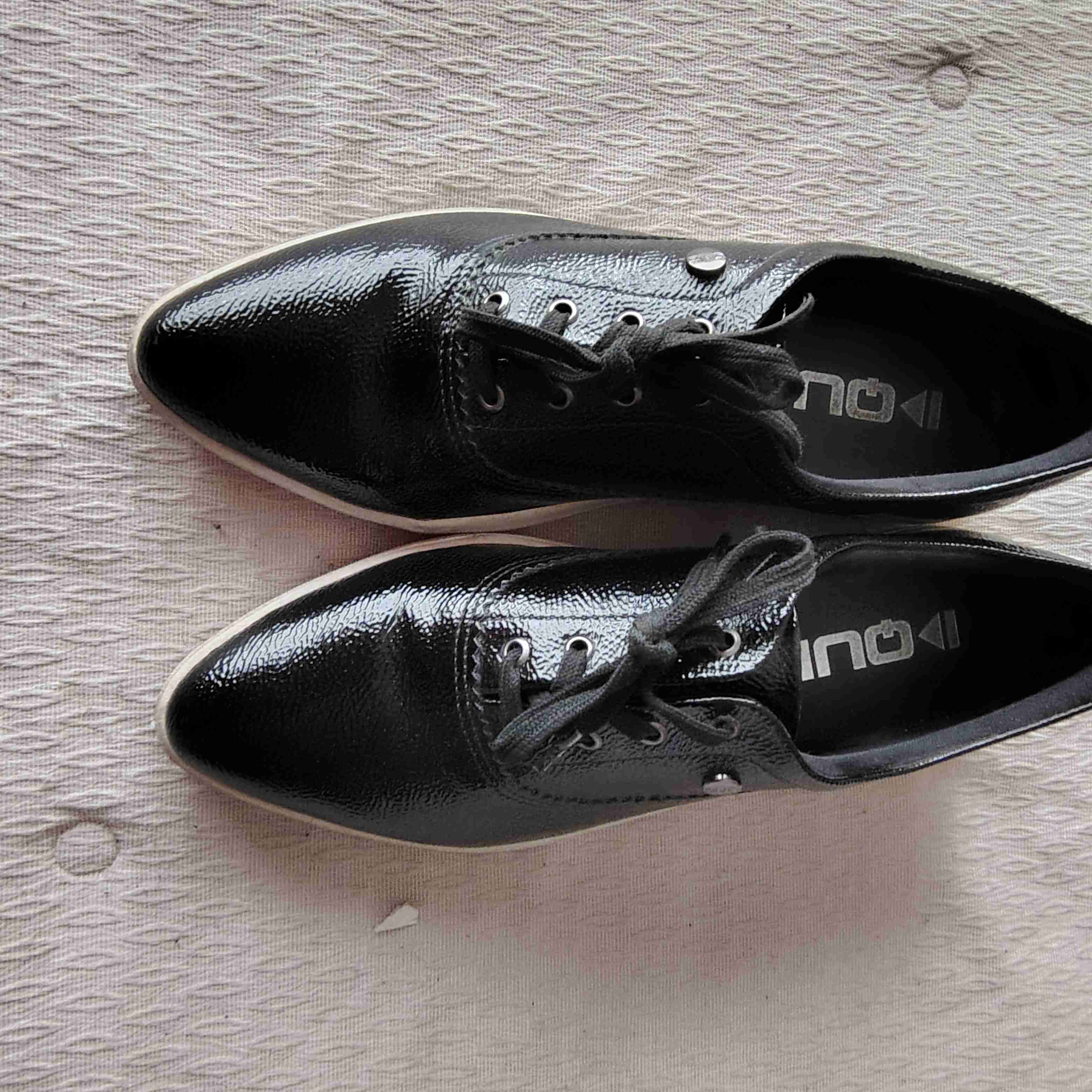 Zapatos negros - miniatura 2