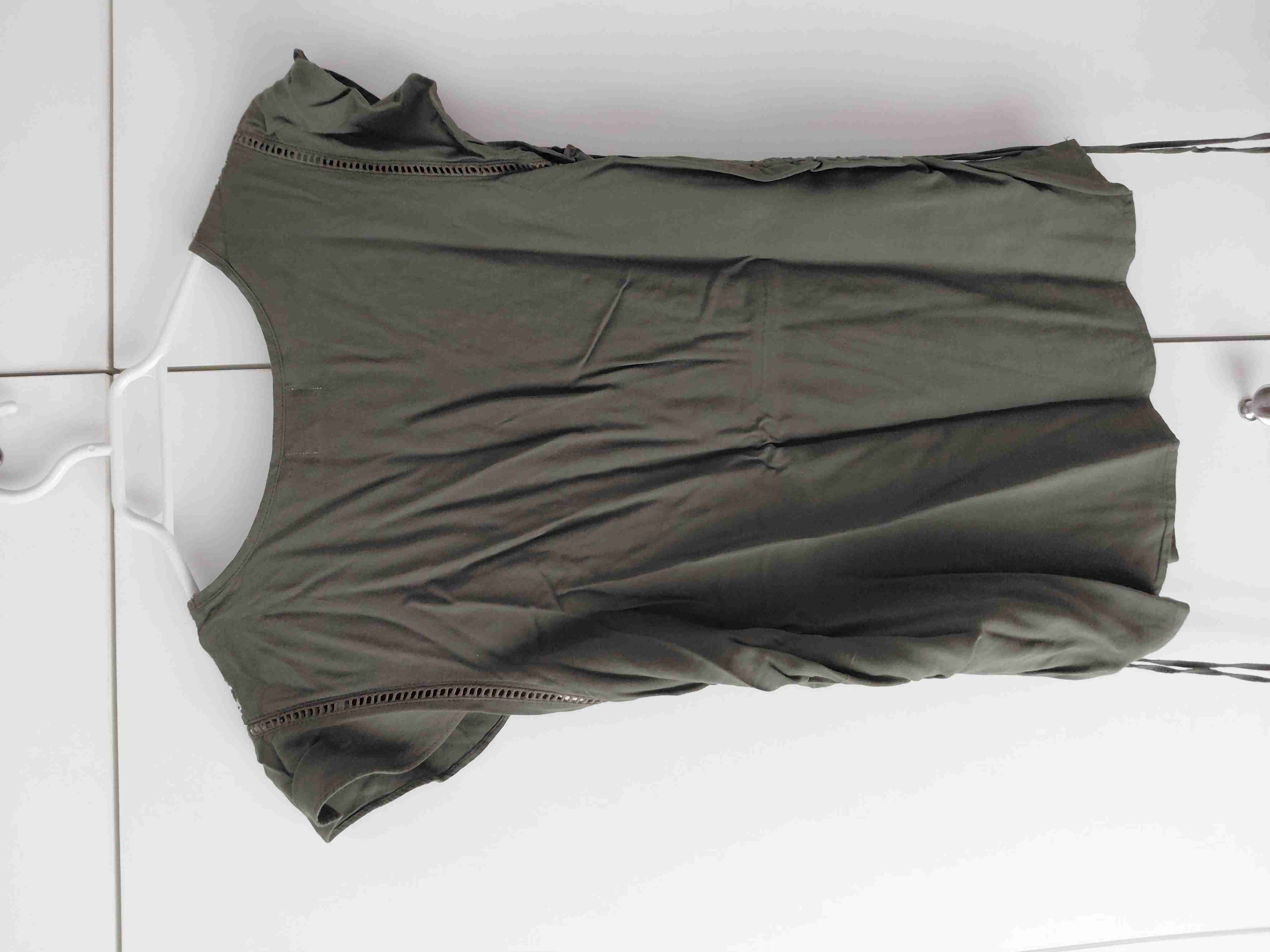 Blusa estilo bohemio, verde oliva con bordado - 5