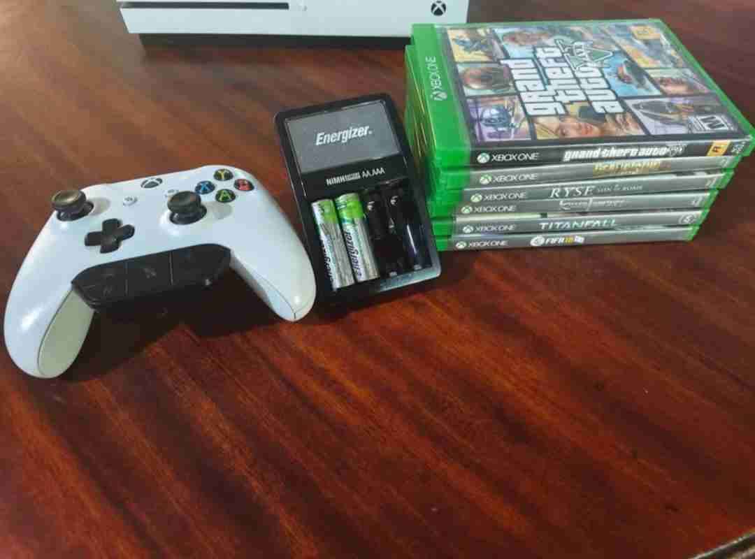 Xbox On S 1 TB + Kinnect + juegos - 2