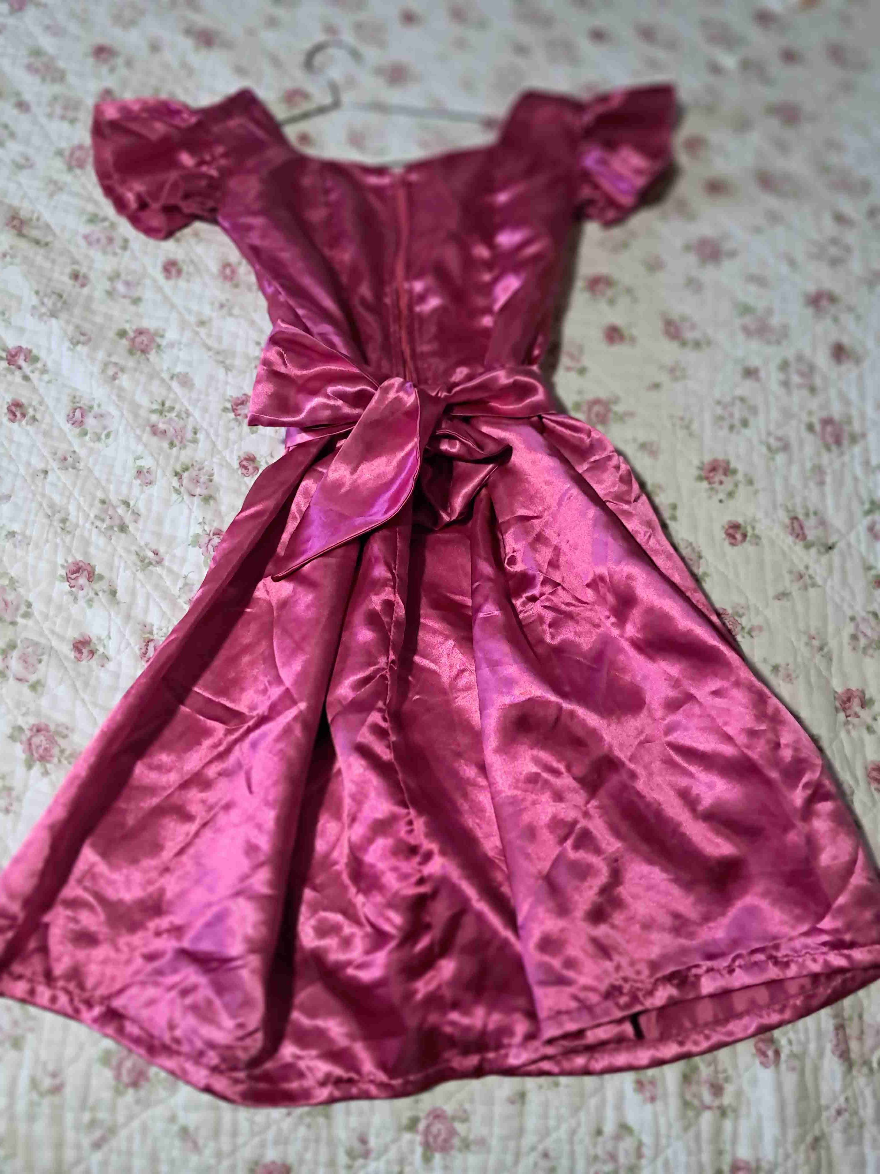 Vestido rosa brillante elegante - miniatura 1