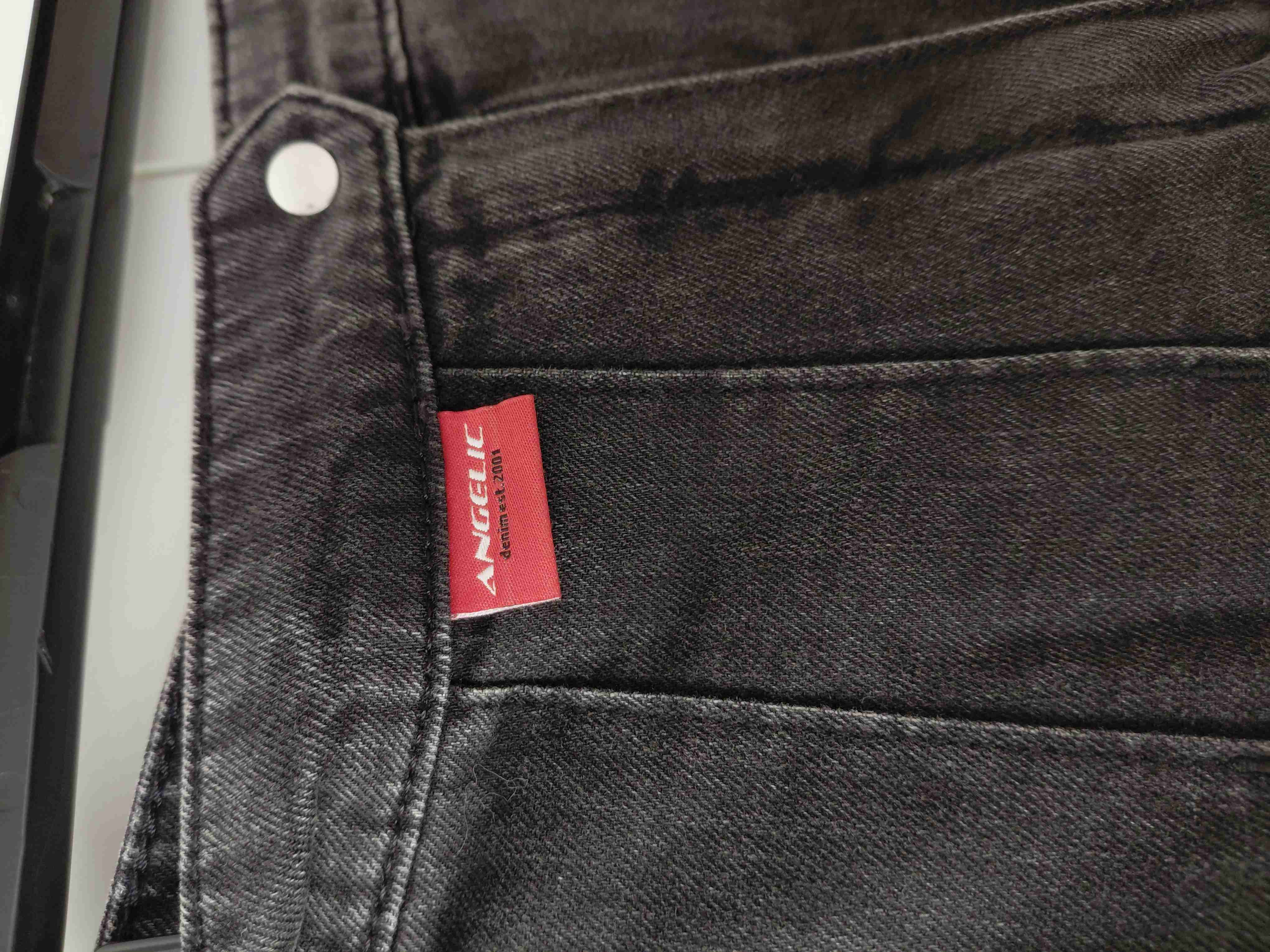 Falda Mezclilla Negra con Tablas H&M - Estilo Y2K - miniatura 3