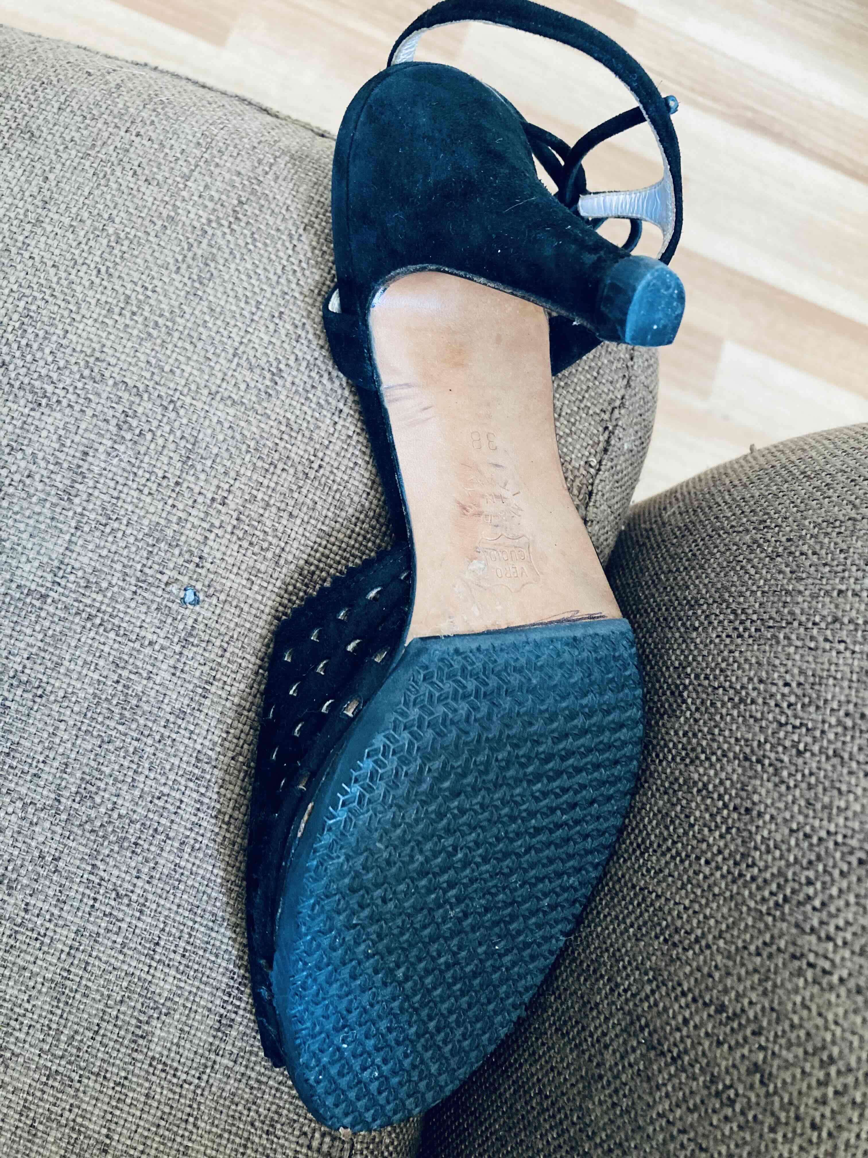 Sandalias negras de gamuza - miniatura 4