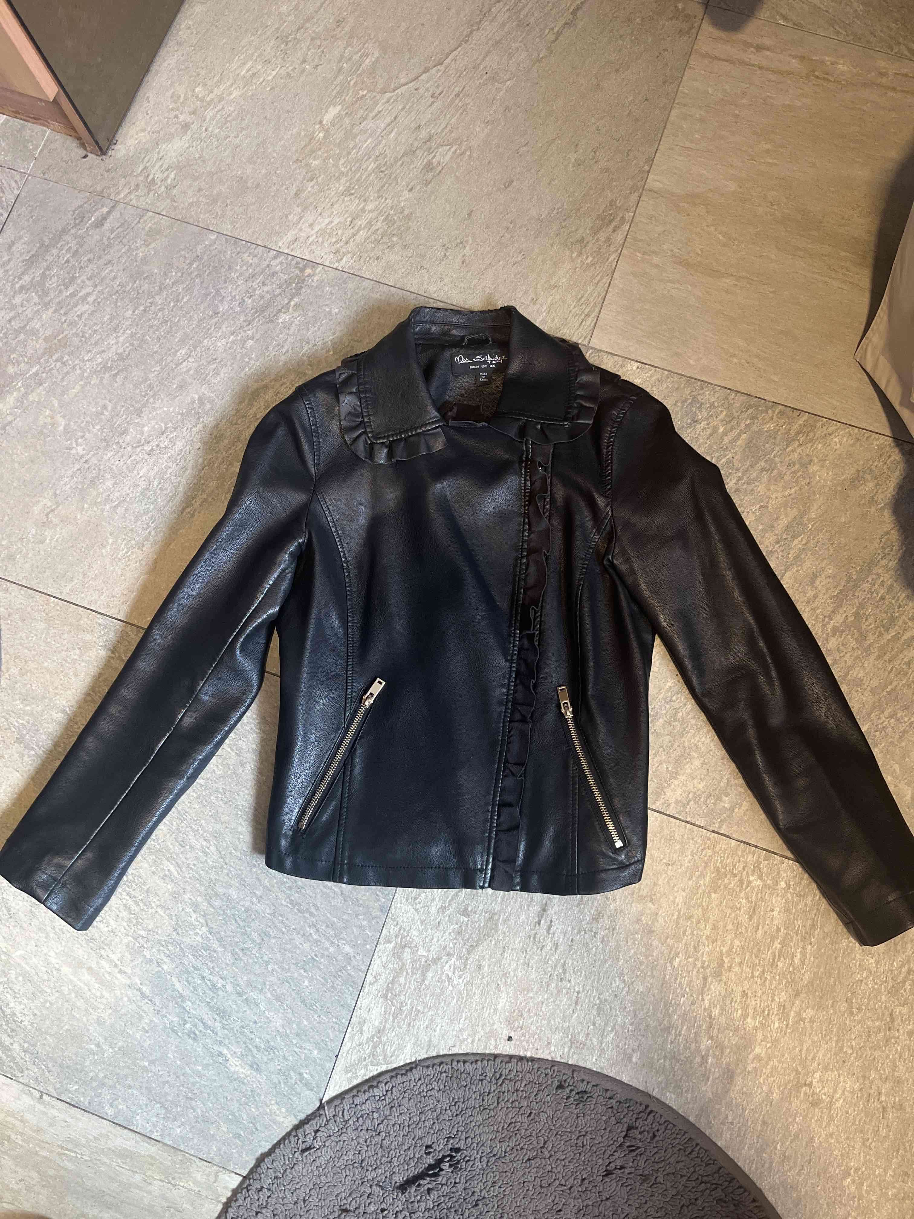 Chaqueta de eco cuero negra - 1