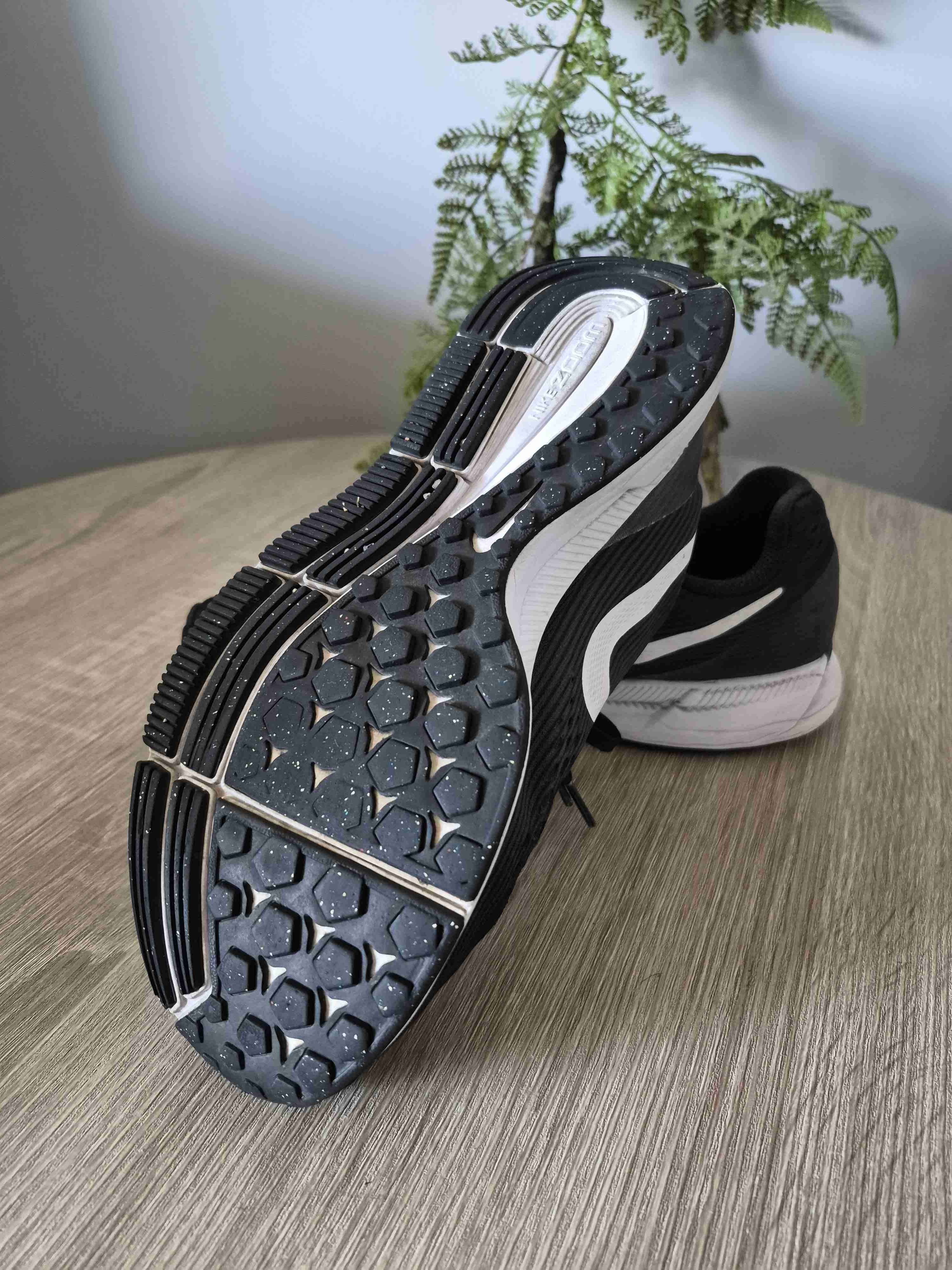 Zapatillas negras deportivas - miniatura 3