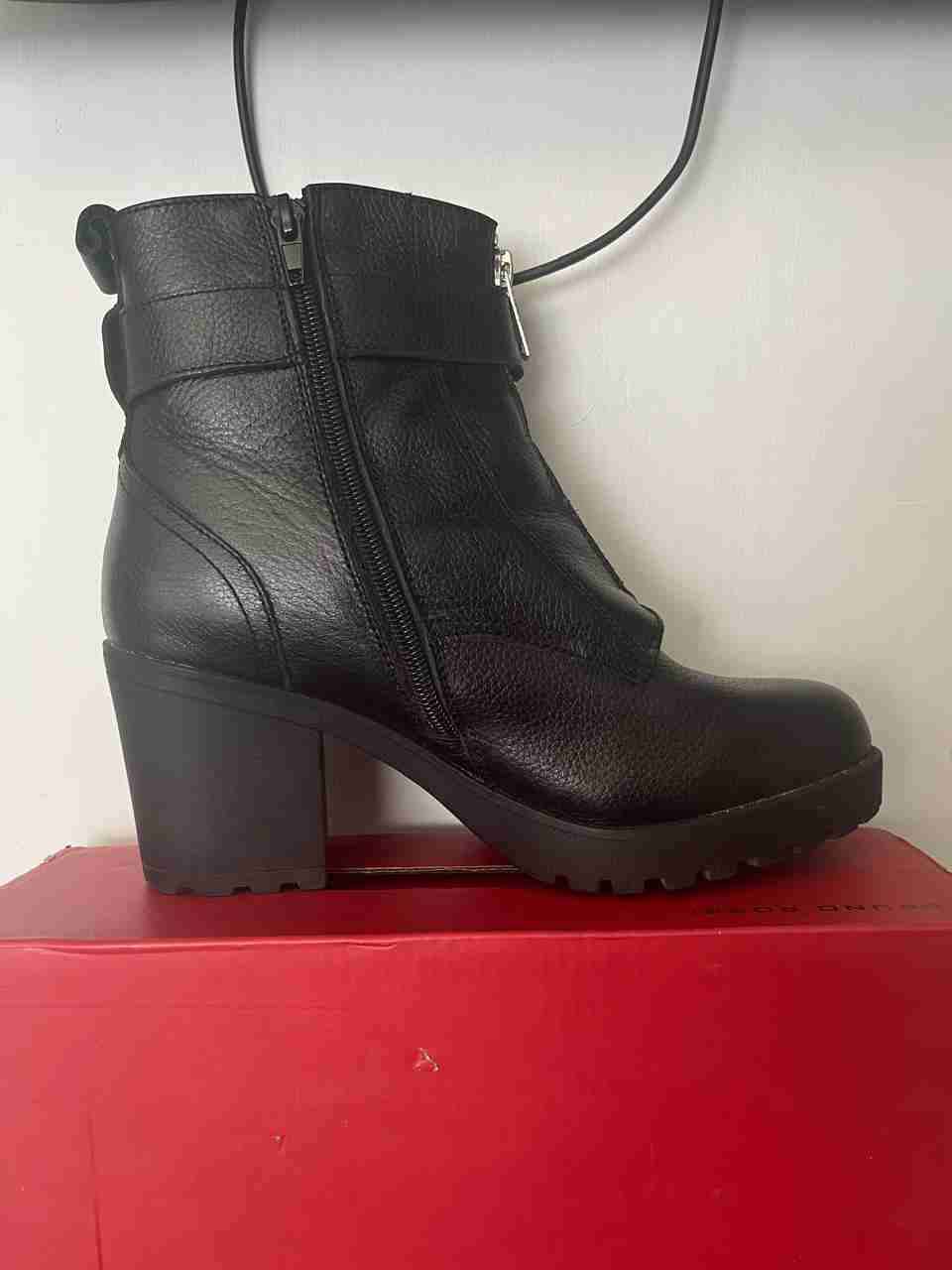 Botines negros con hebilla - miniatura 3