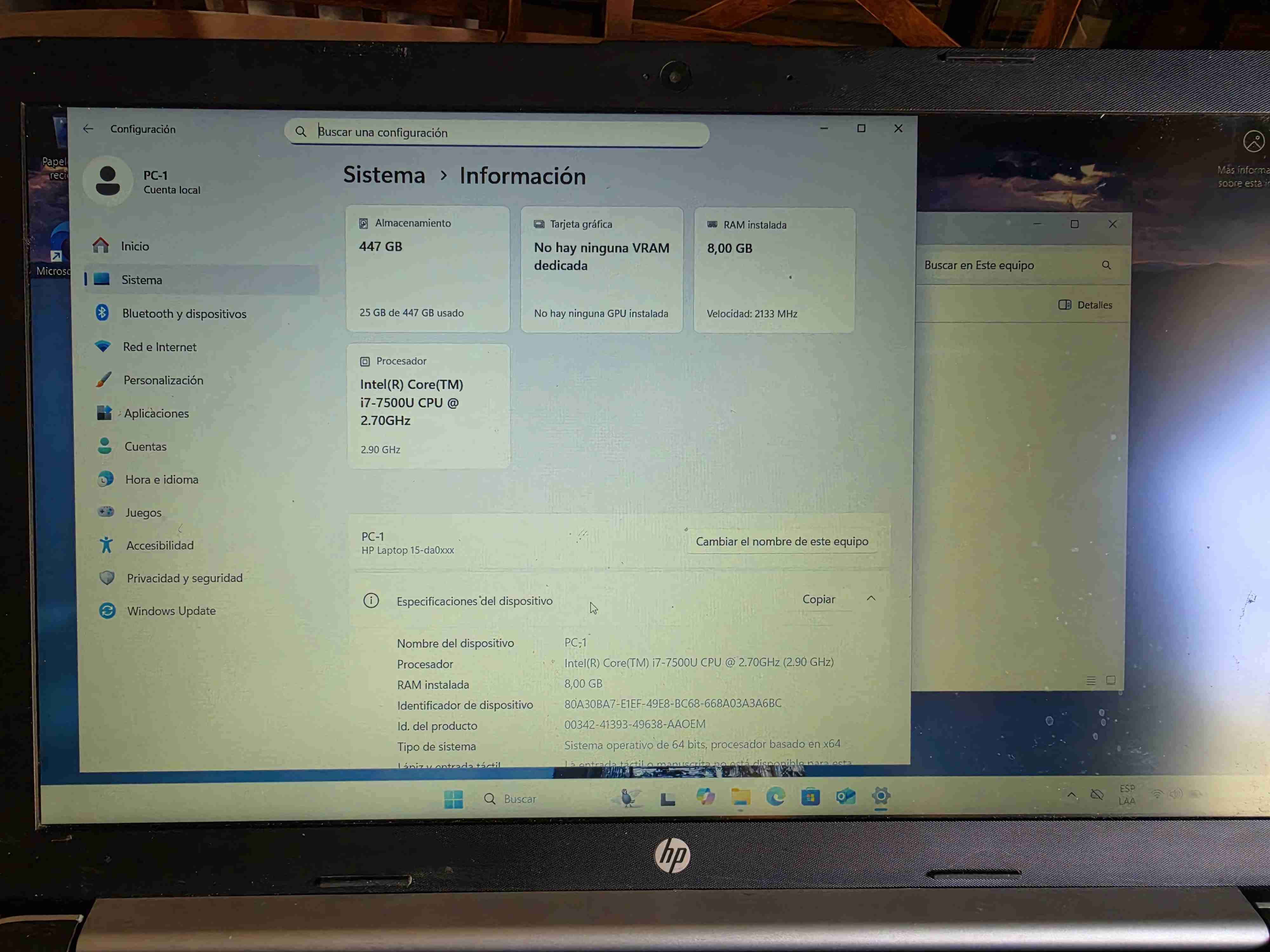 Laptop HP plateada usada - 4