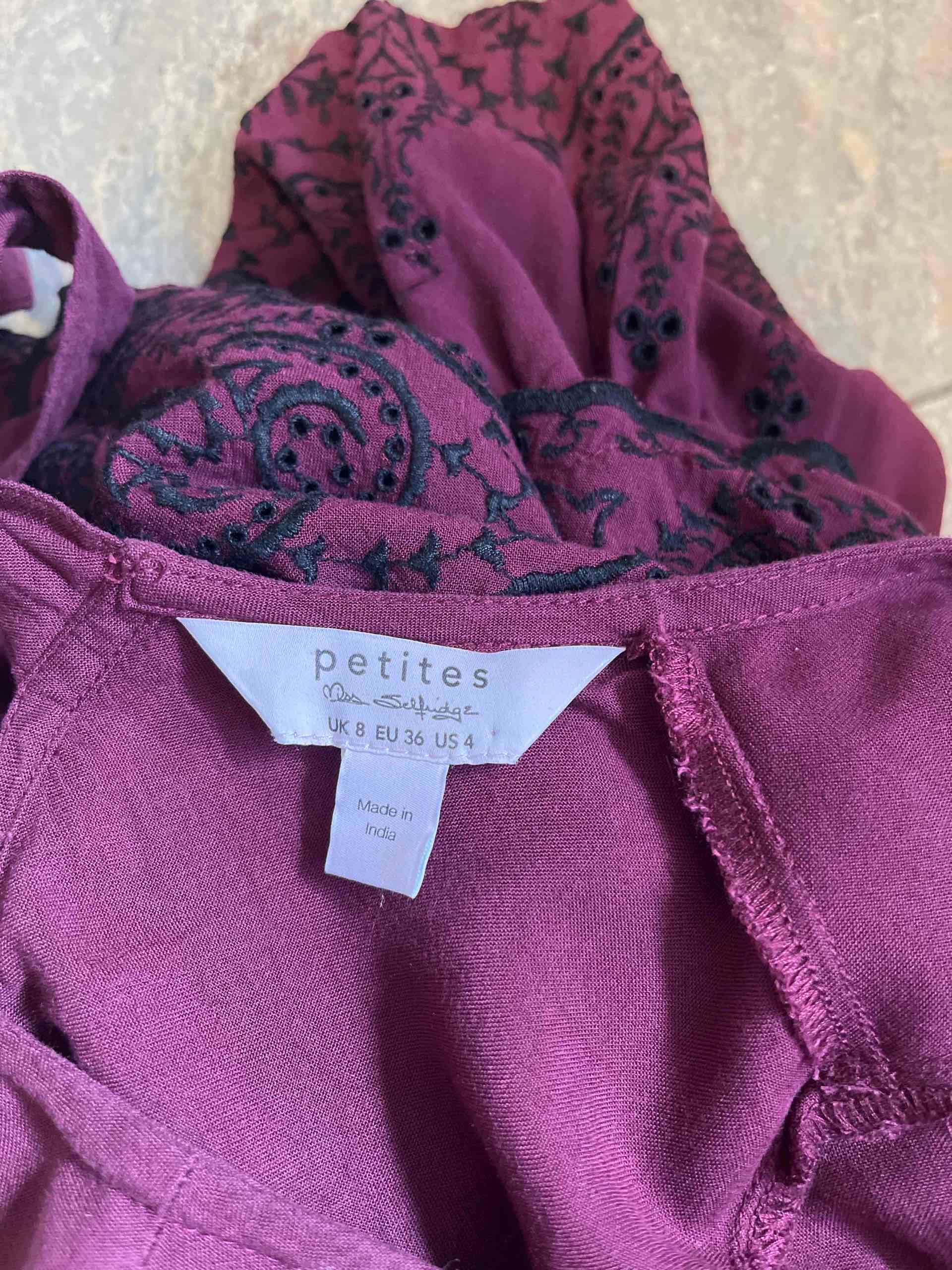 Blusa bordada color burdeos - miniatura 5