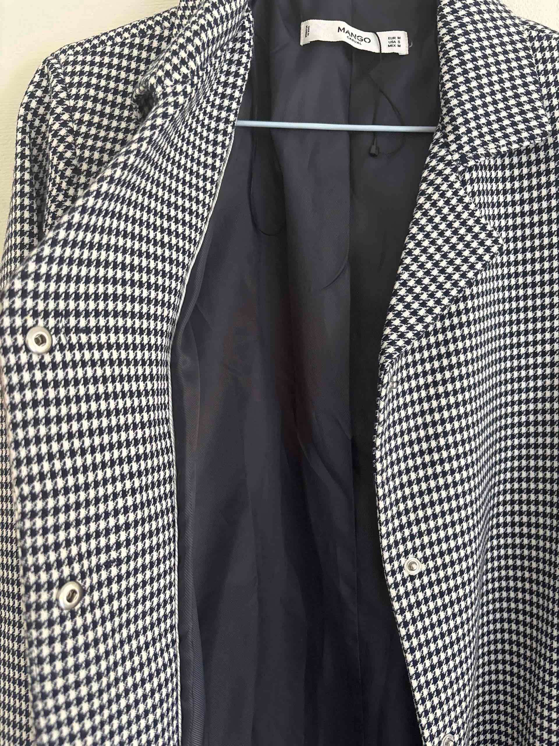 Abrigo/ chaqueta mango talla S - miniatura 3