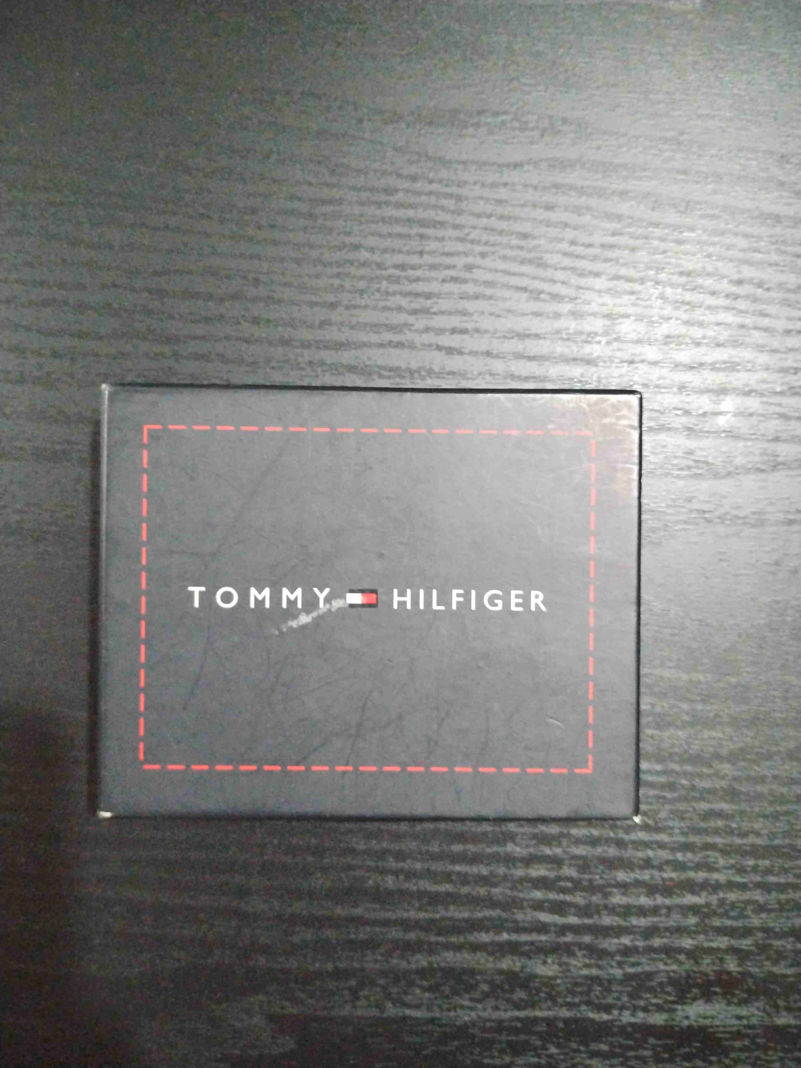 Billetera Tommy Hilfiger en caja - miniatura 1