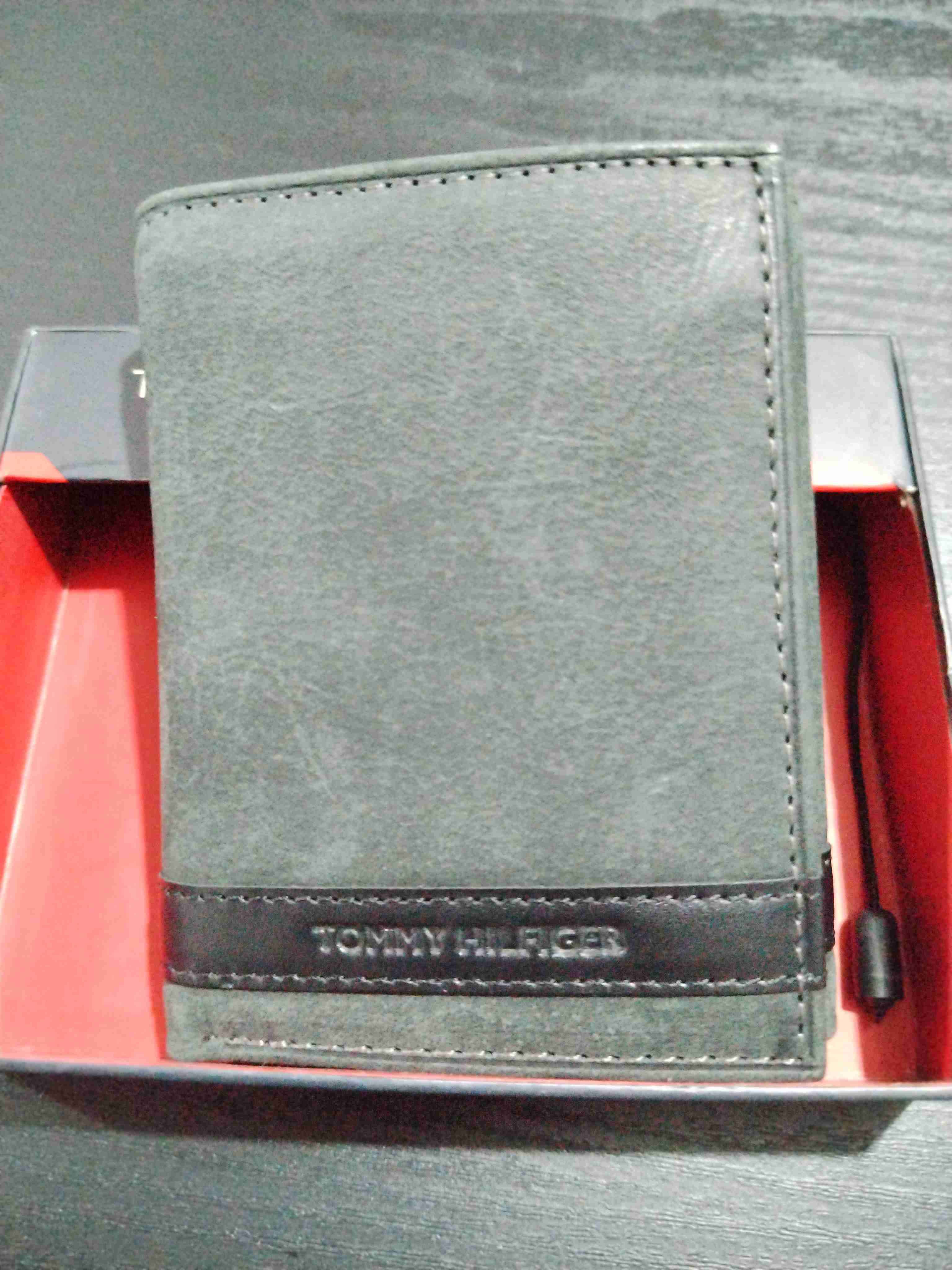 Billetera Tommy Hilfiger en caja - miniatura 4