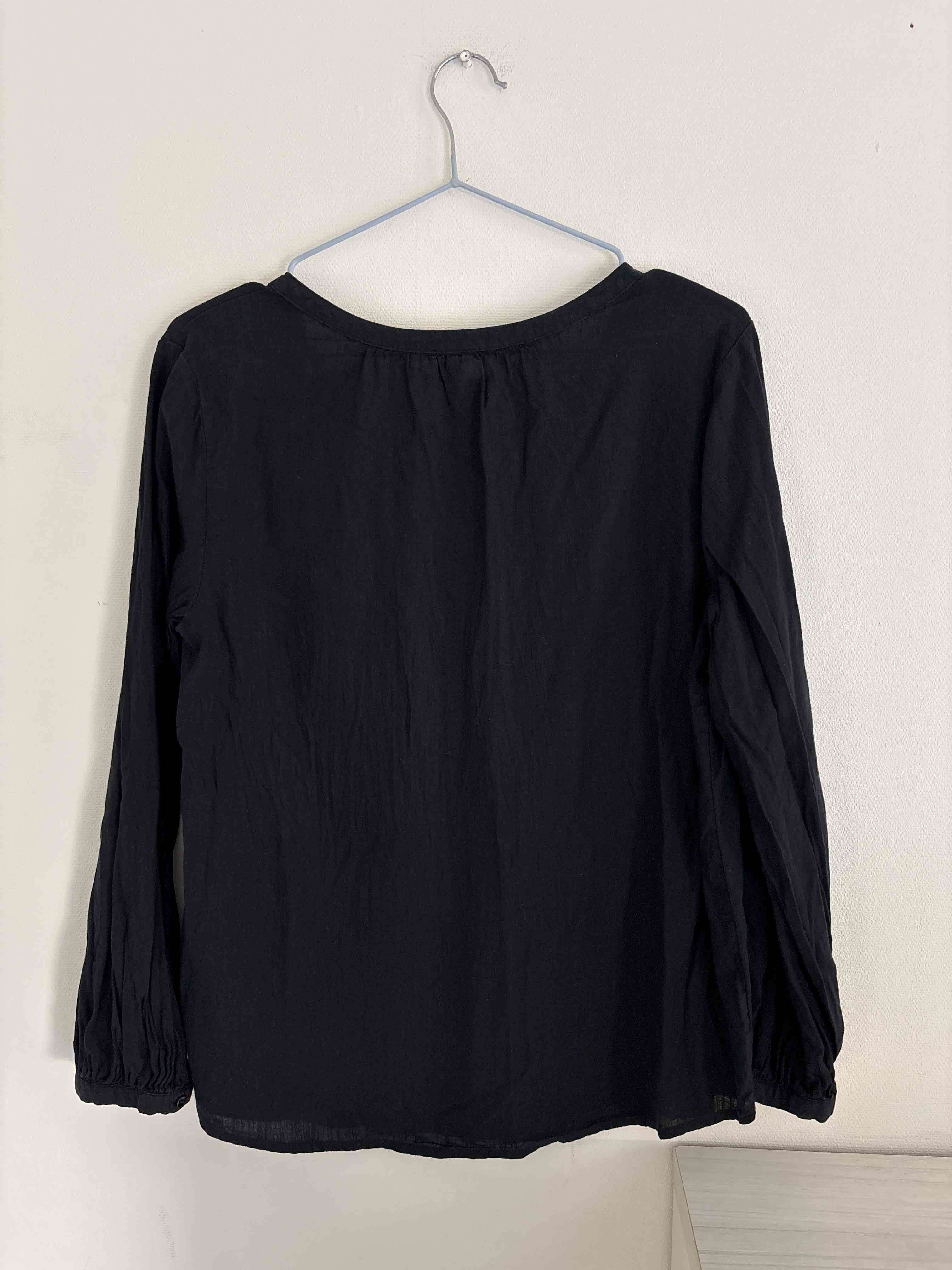 Blusa negra de manga larga old navy - miniatura 4