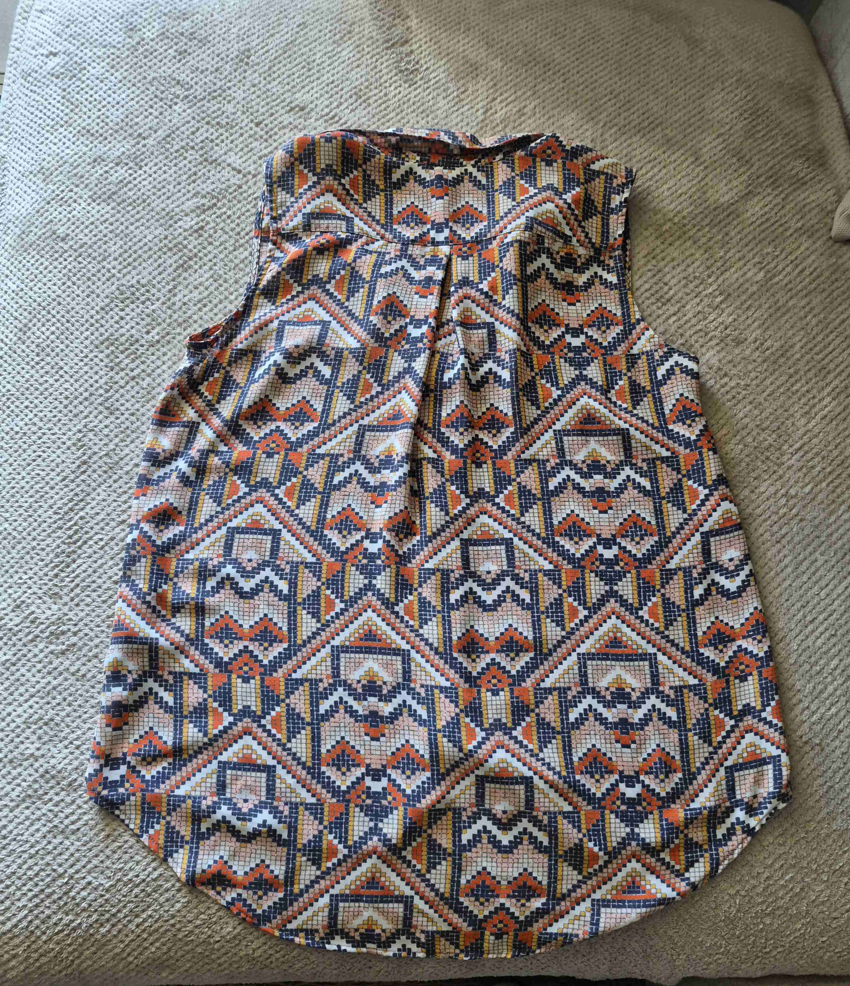 Blusa sin mangas estampada - 2