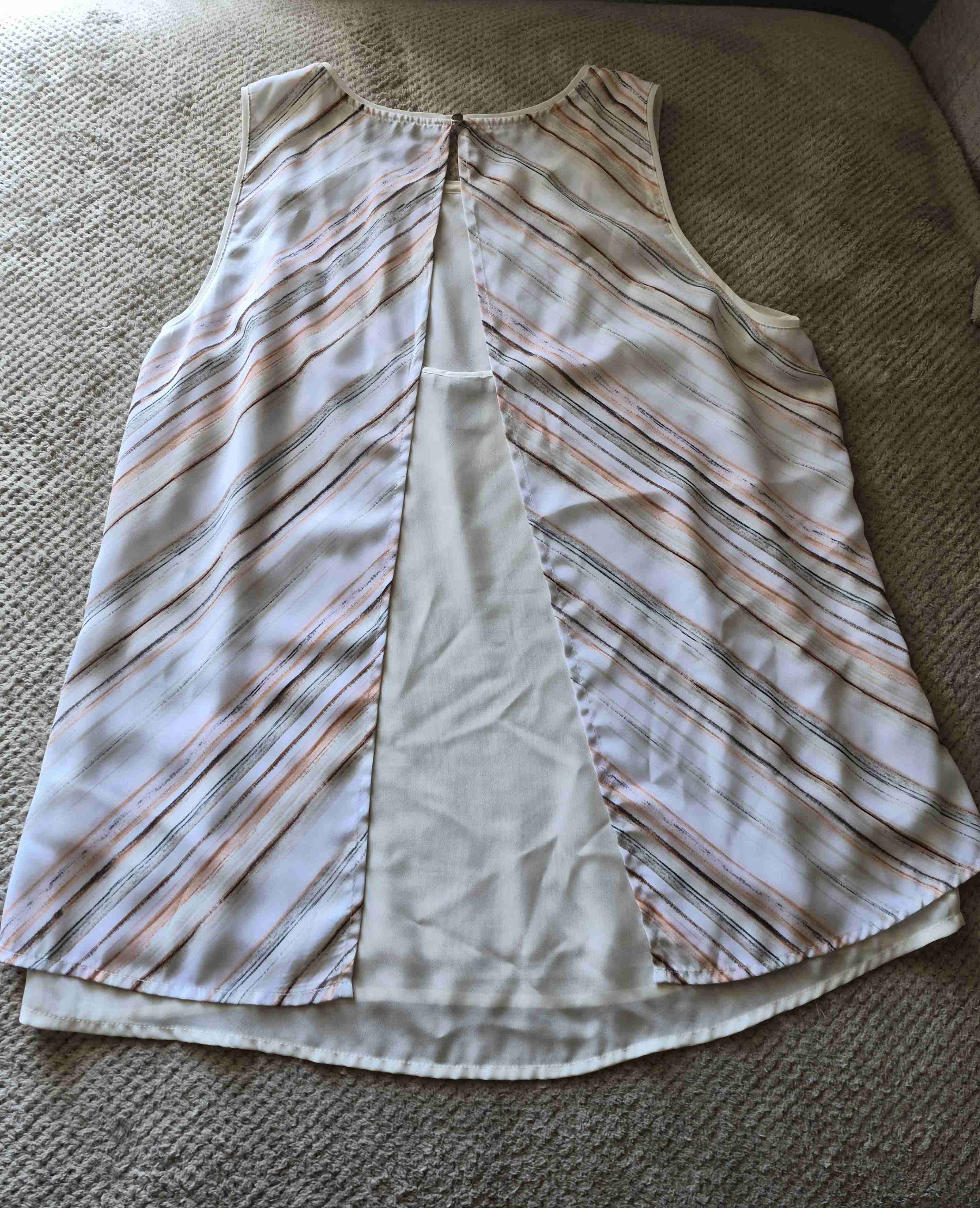 Blusa sin mangas con patrón zigzag - miniatura 2