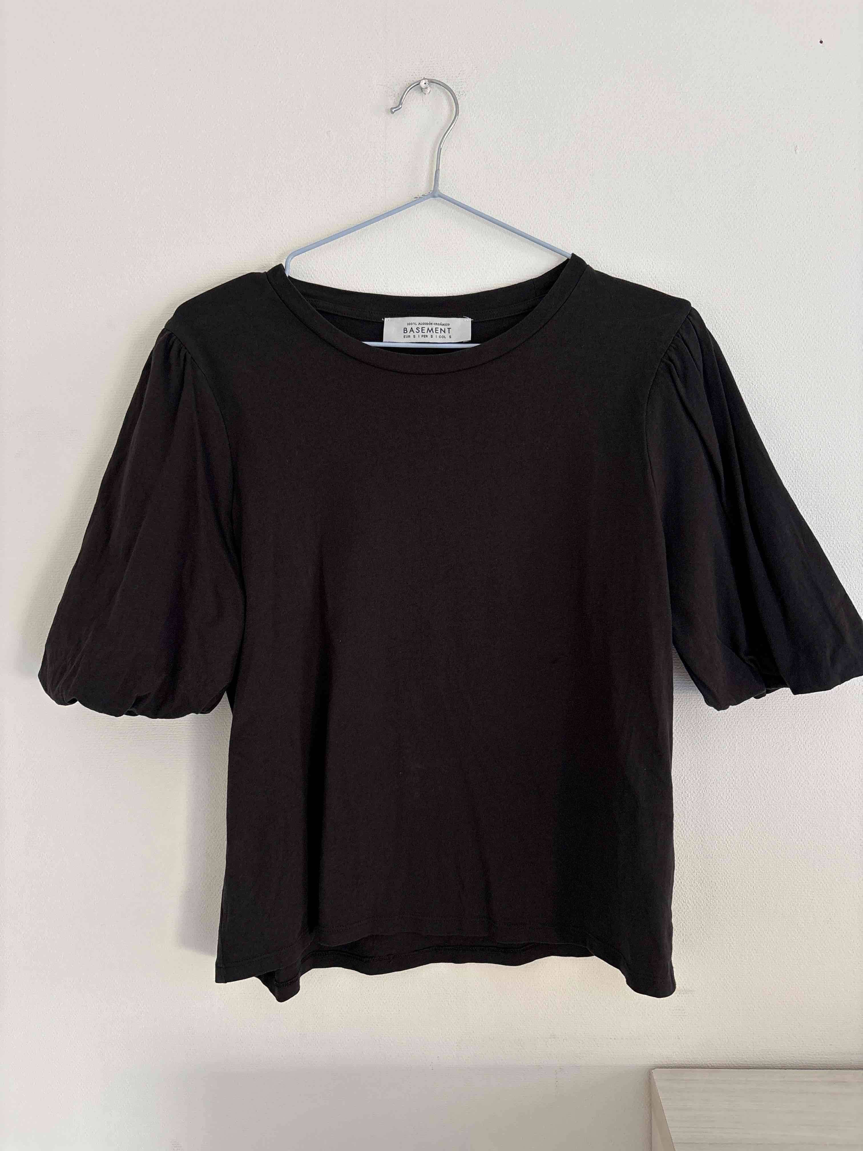 Polera negra manga corta basement - 1