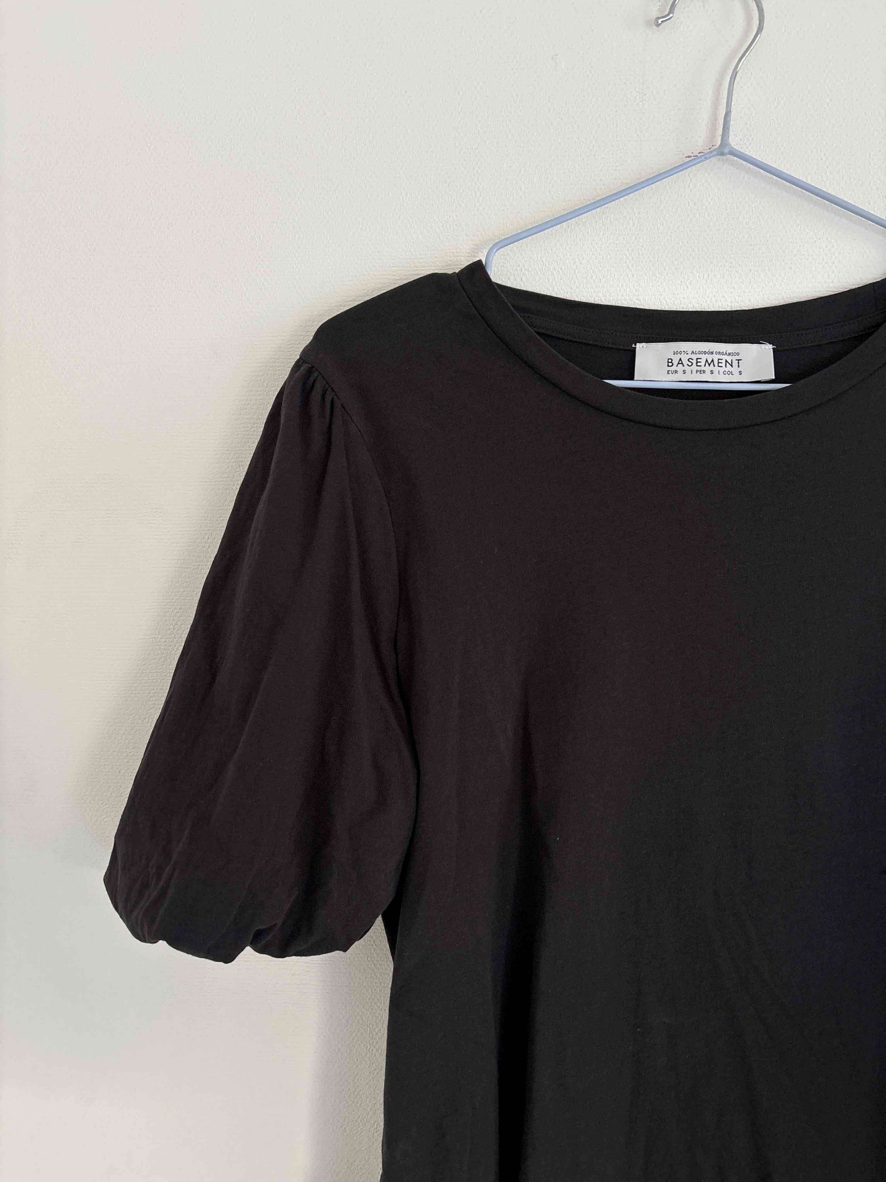 Polera negra manga corta basement - 3