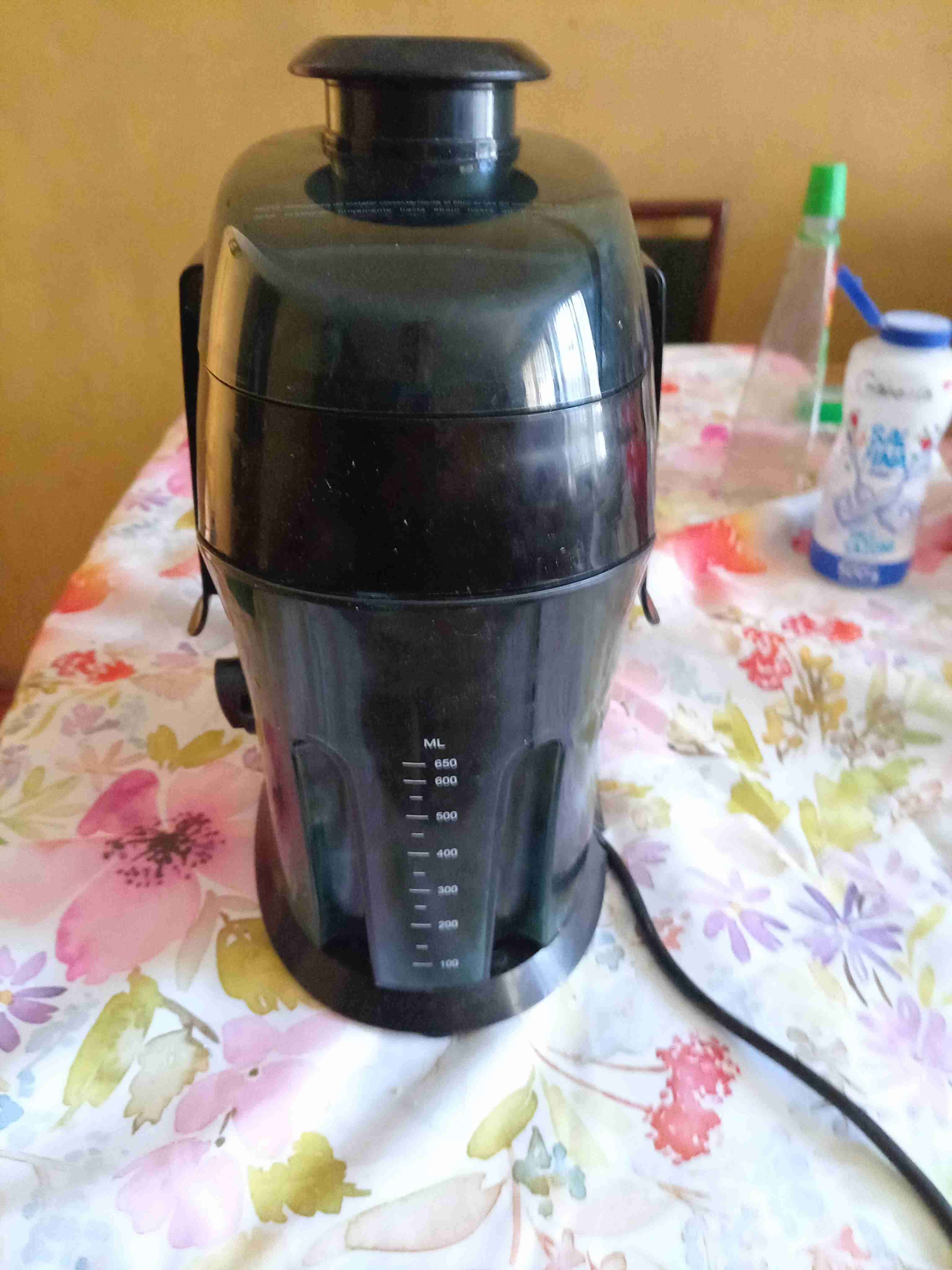 Extractor de jugos negro - miniatura 1