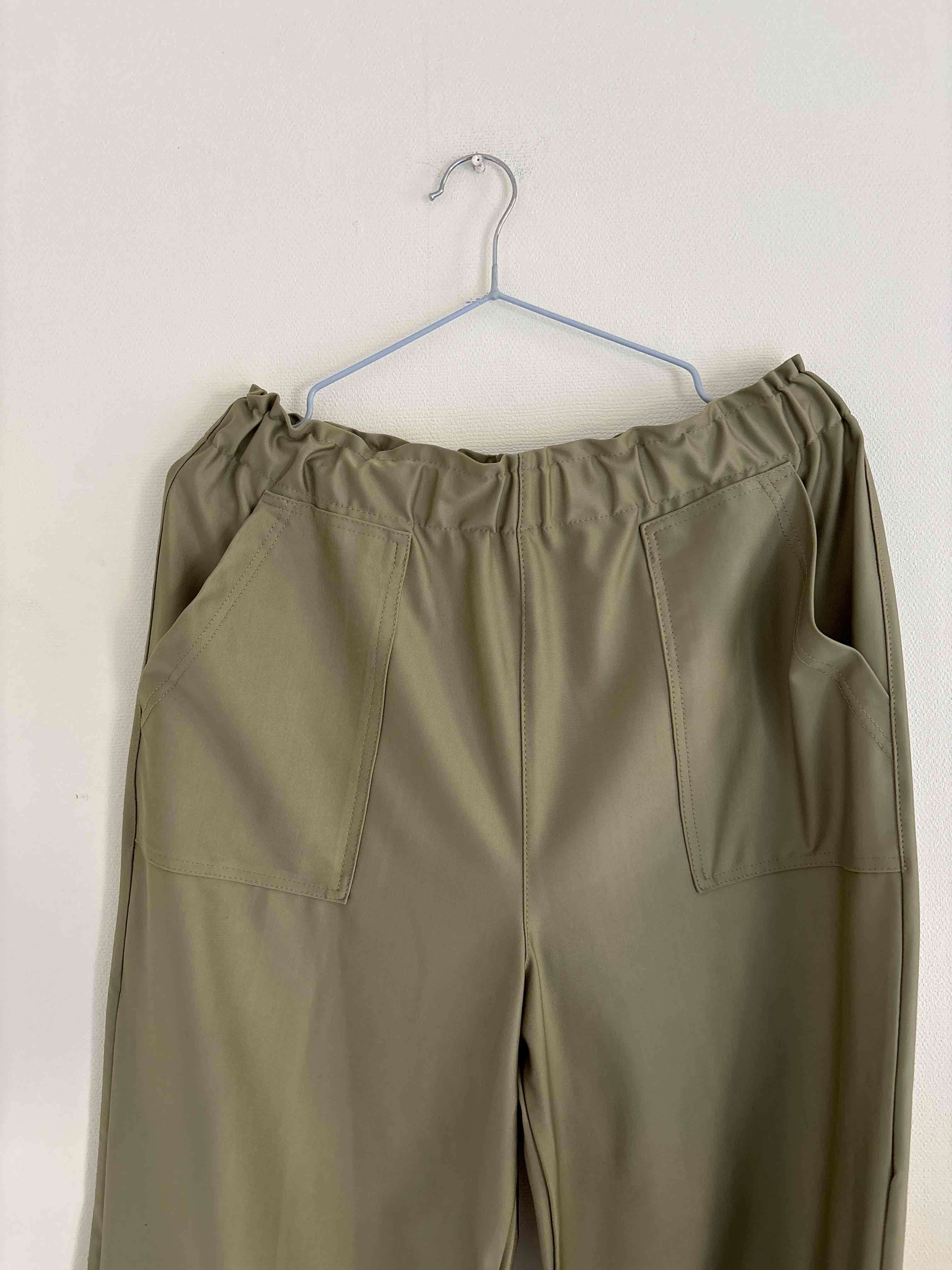 Pantalones cargo verde oliva - miniatura 2