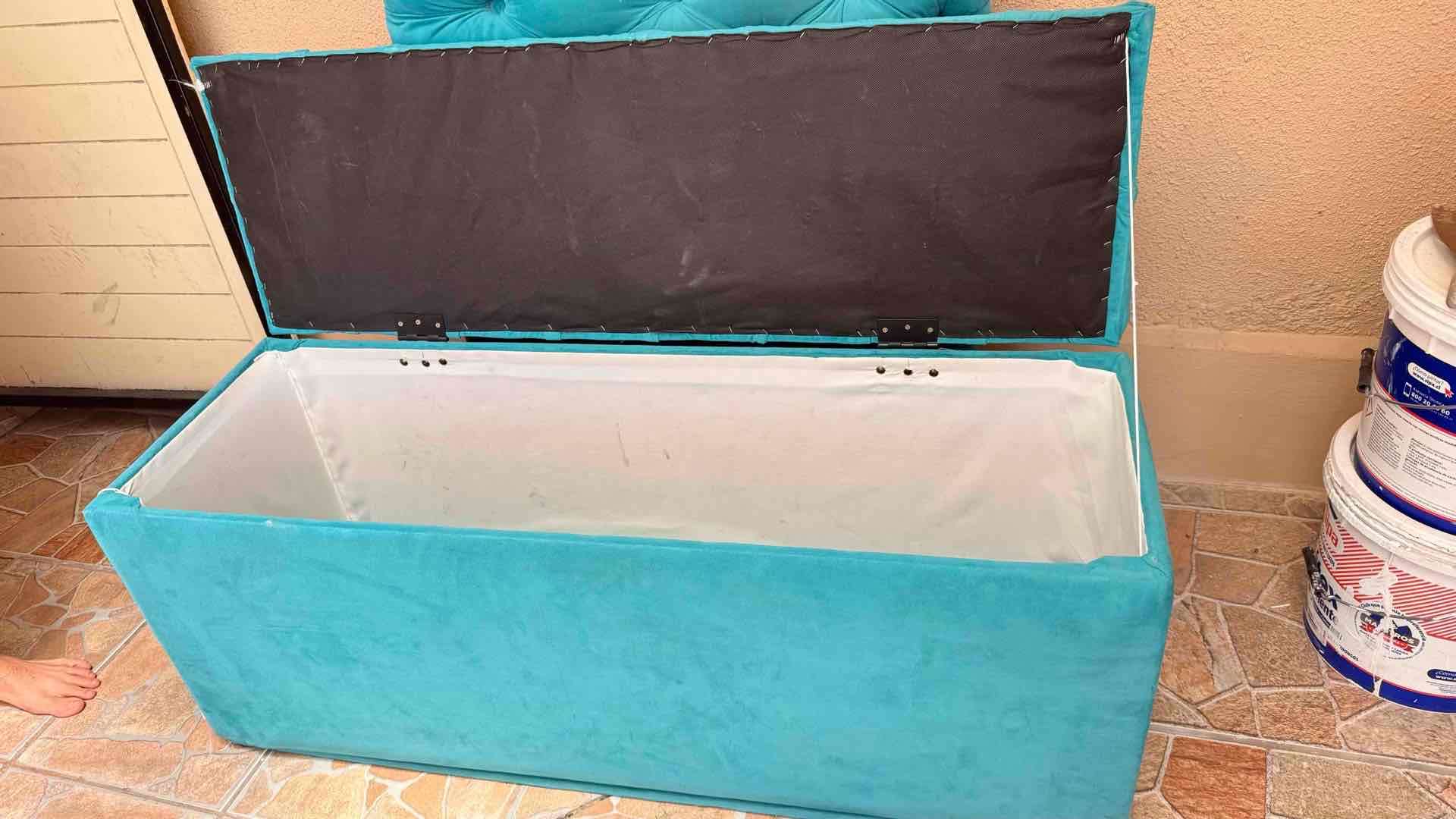 Respaldo y cofre de cama turquesa - 2