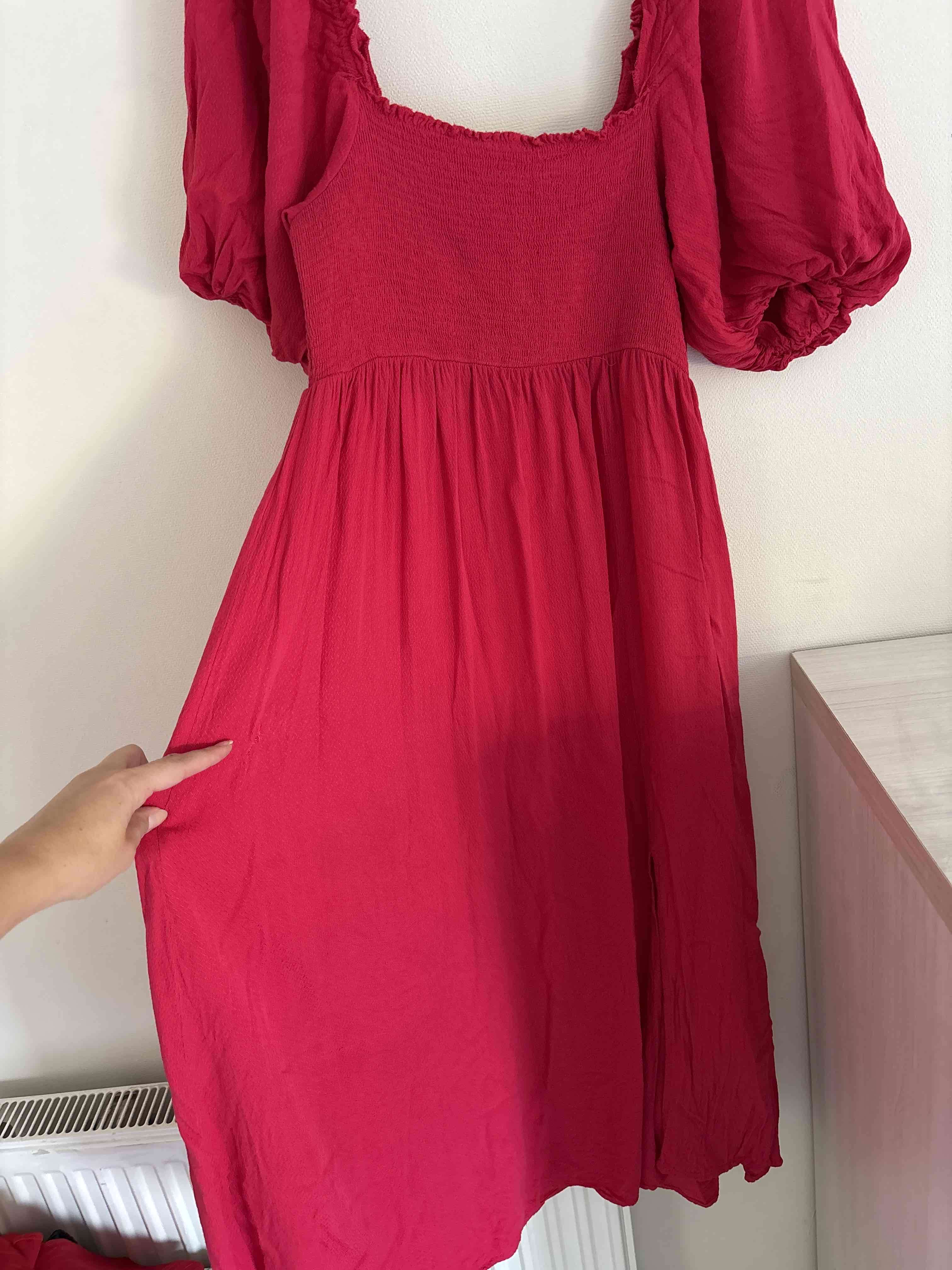 Vestido rojo basement - miniatura 5