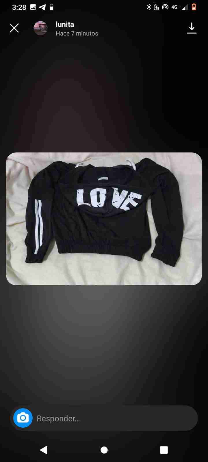 Polerón negro con capucha estampada talla M - 4