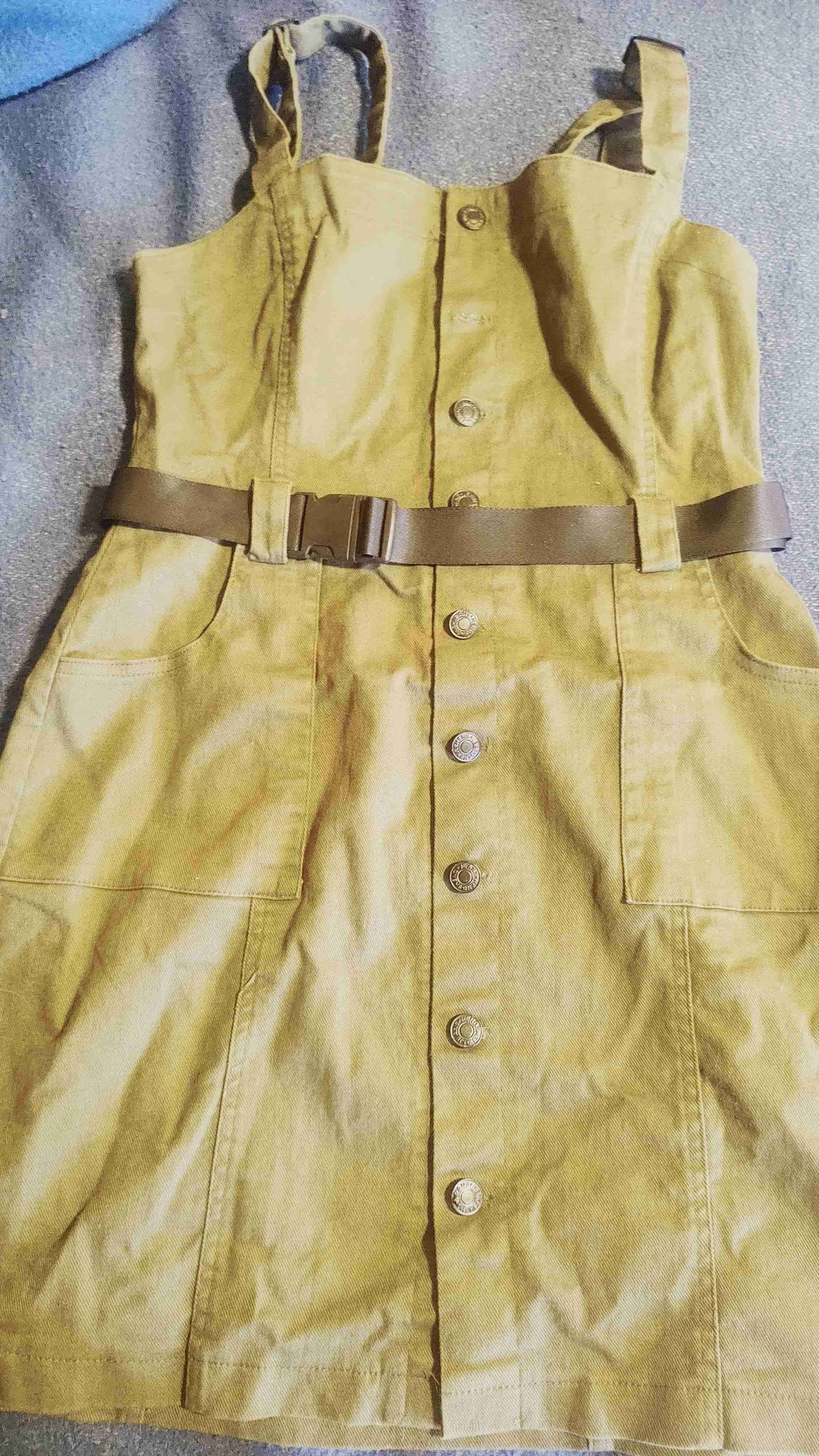 Vestido verde con tirantes - 2