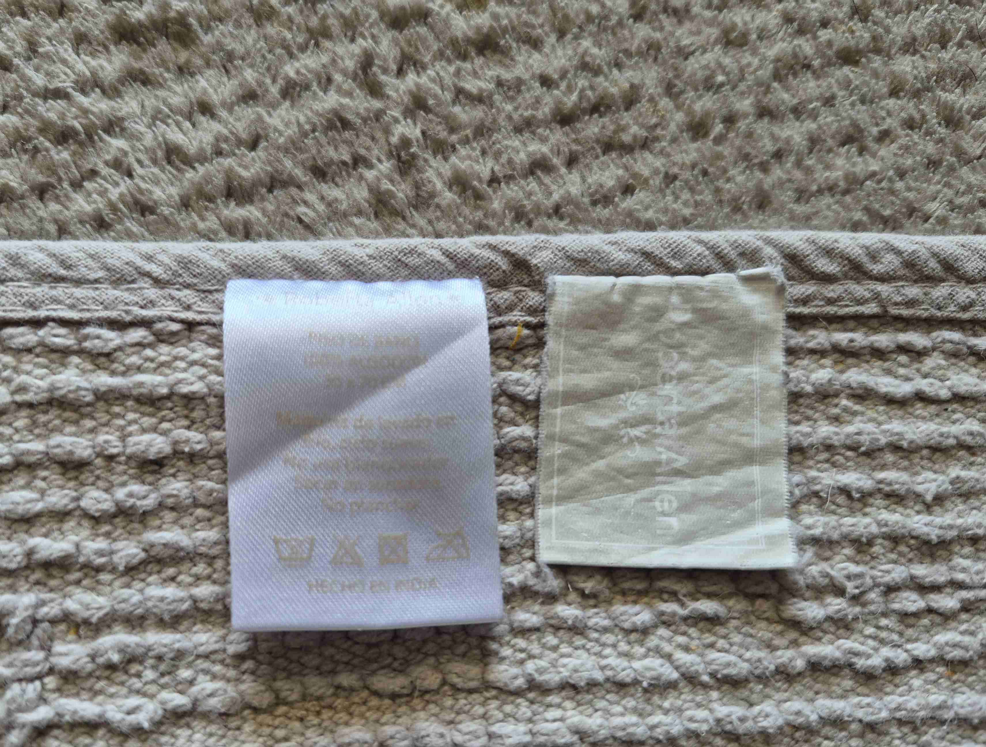 Alfombra de baño beige - miniatura 3