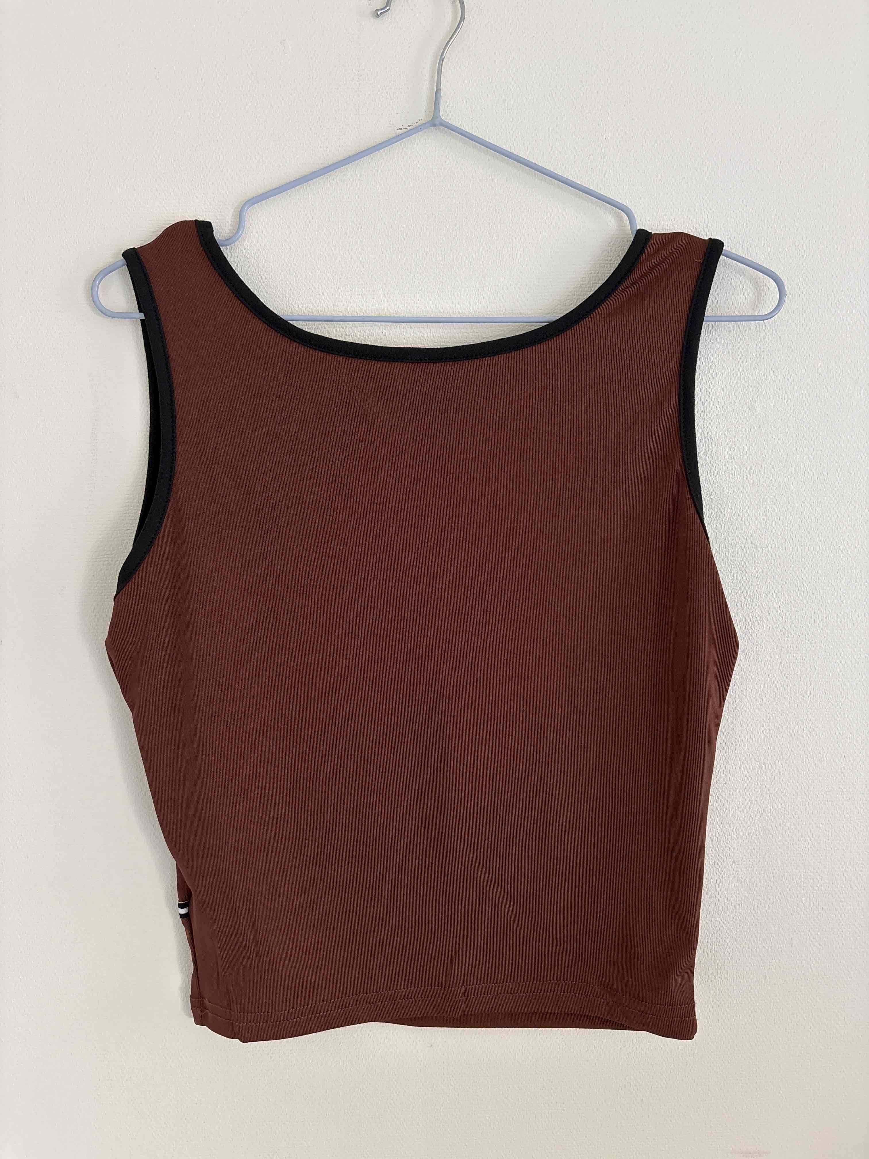 Polera sin mangas café chocolate - 4