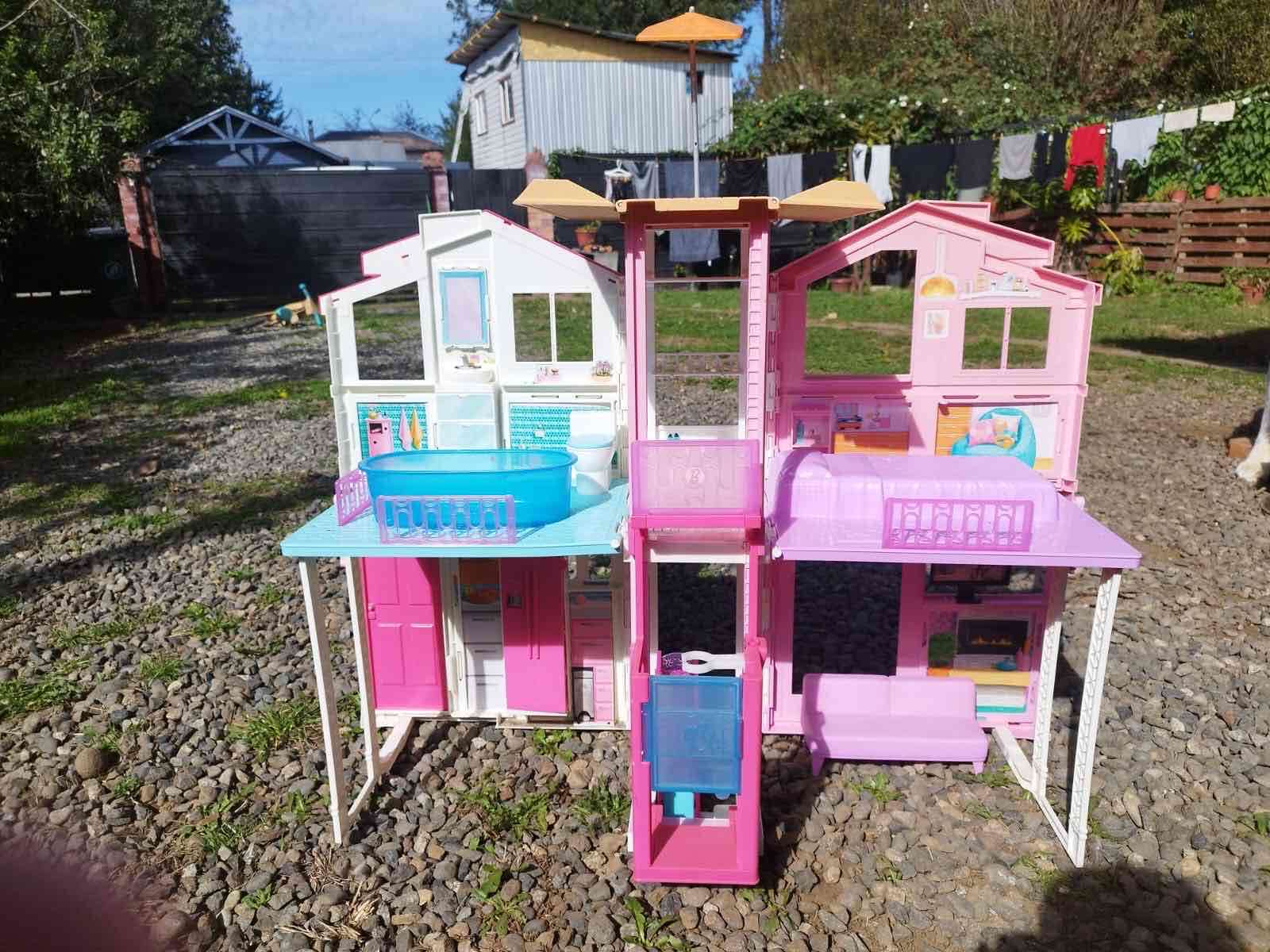 Casa de muñecas rosa - 1