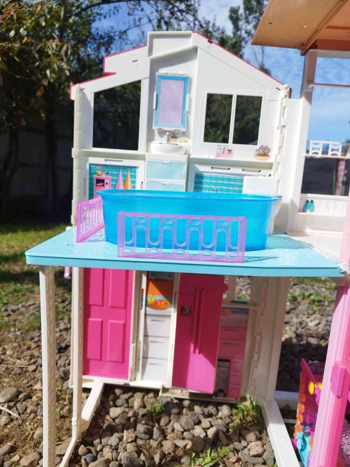 Casa de muñecas rosa - 2