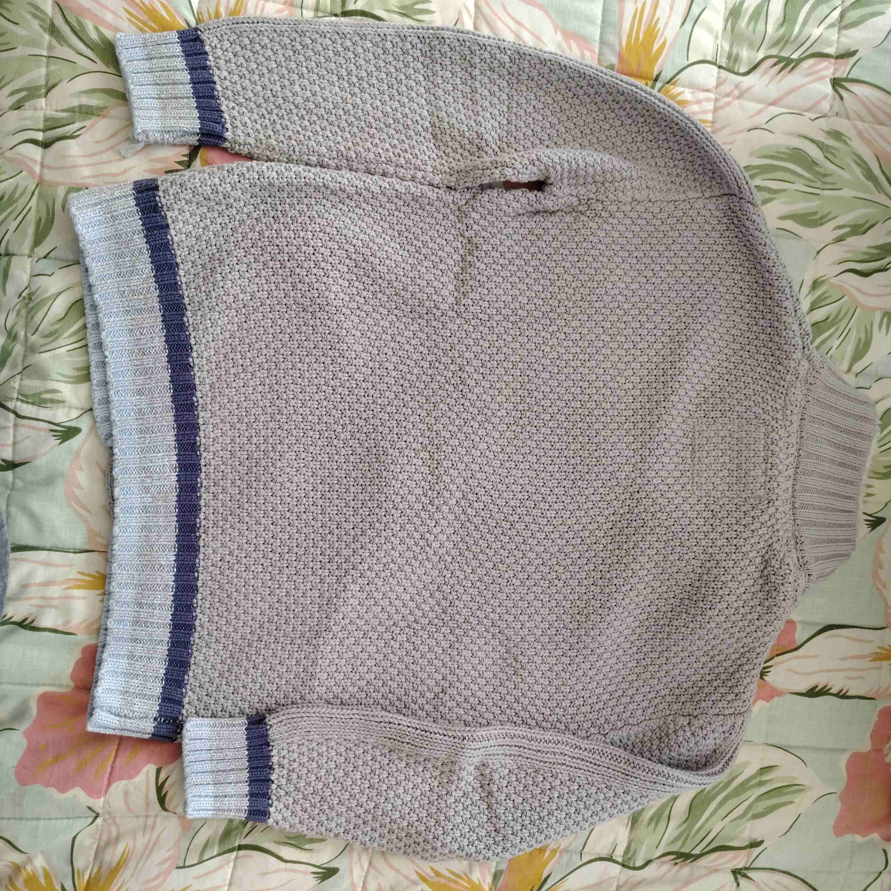 Cárdigan gris de lana - miniatura 3