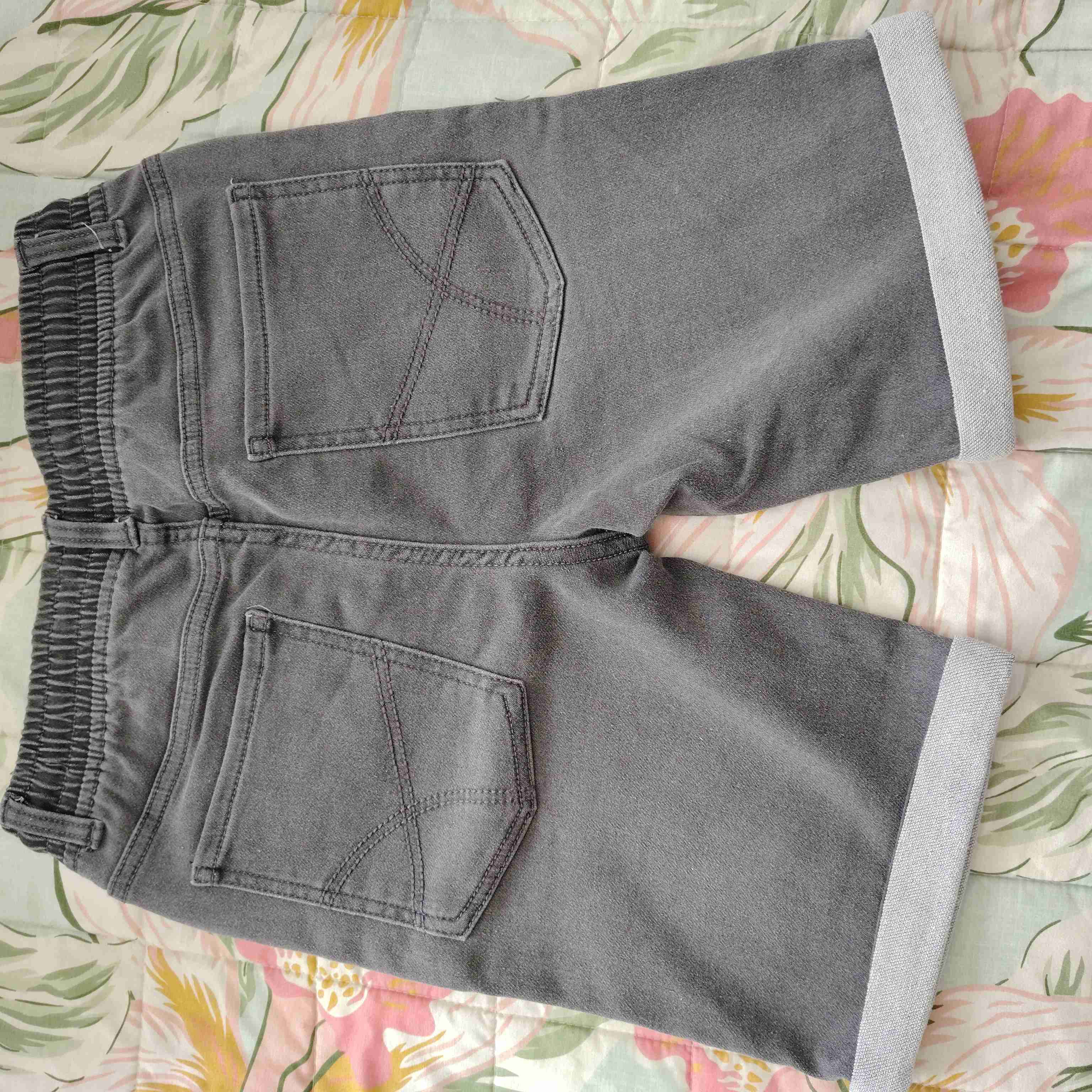 Shorts grises de mezclilla - 3