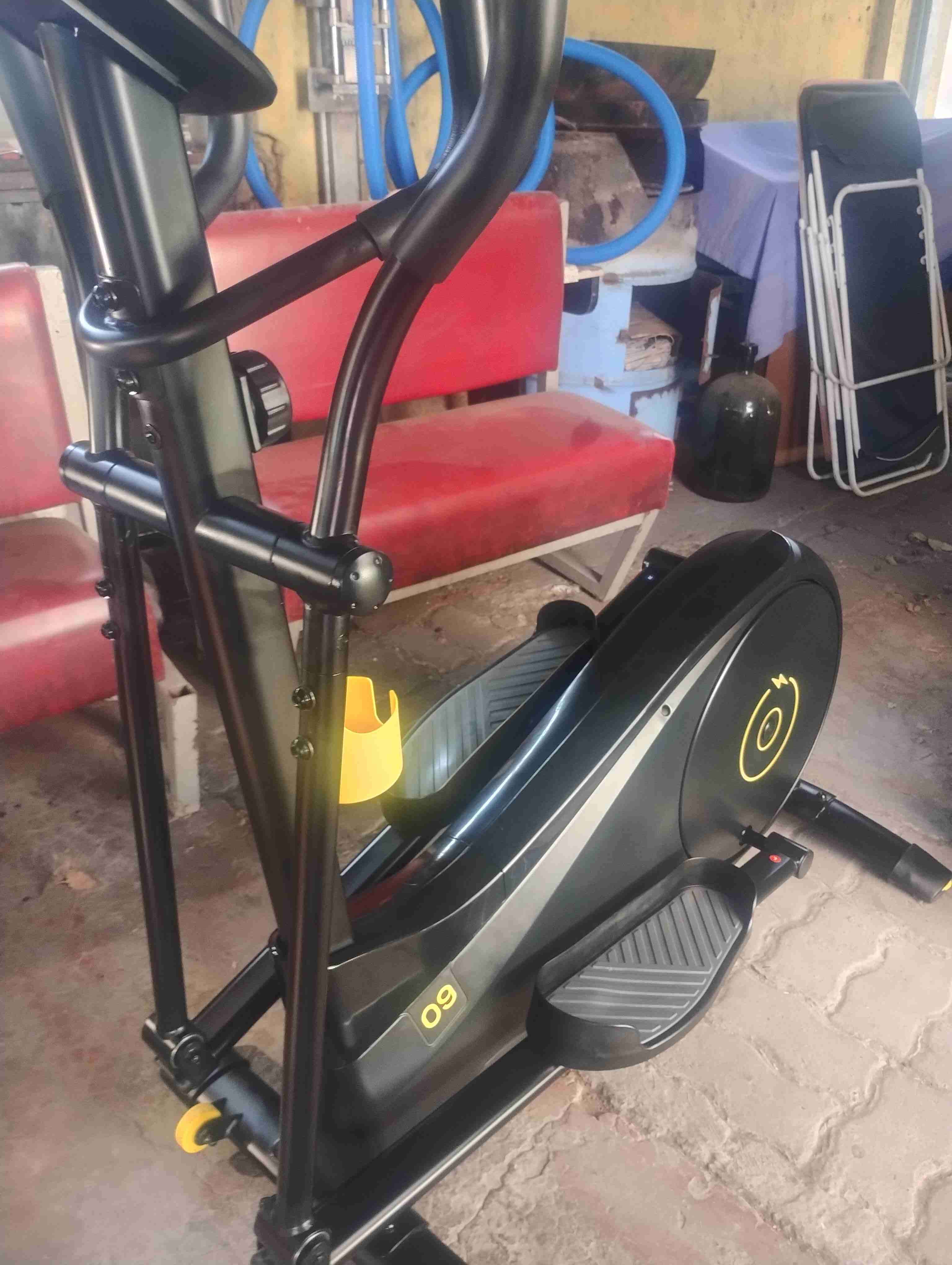 Bicicleta elíptica con pantalla digital - 2