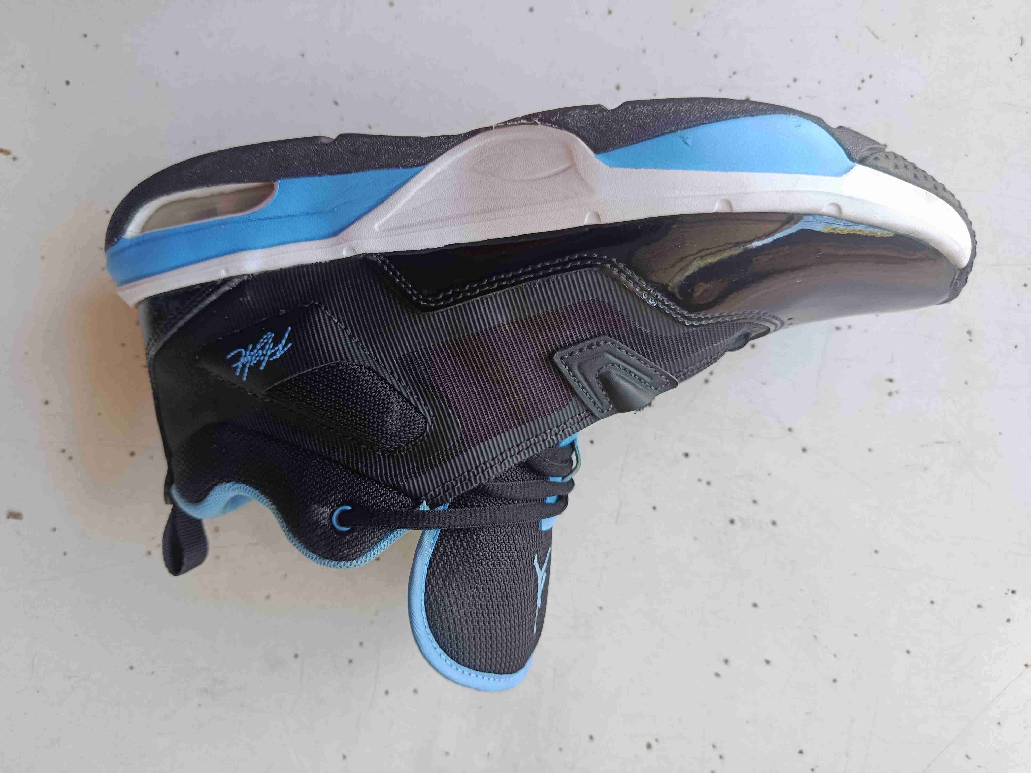 Yordan stay royal 3 - miniatura 2