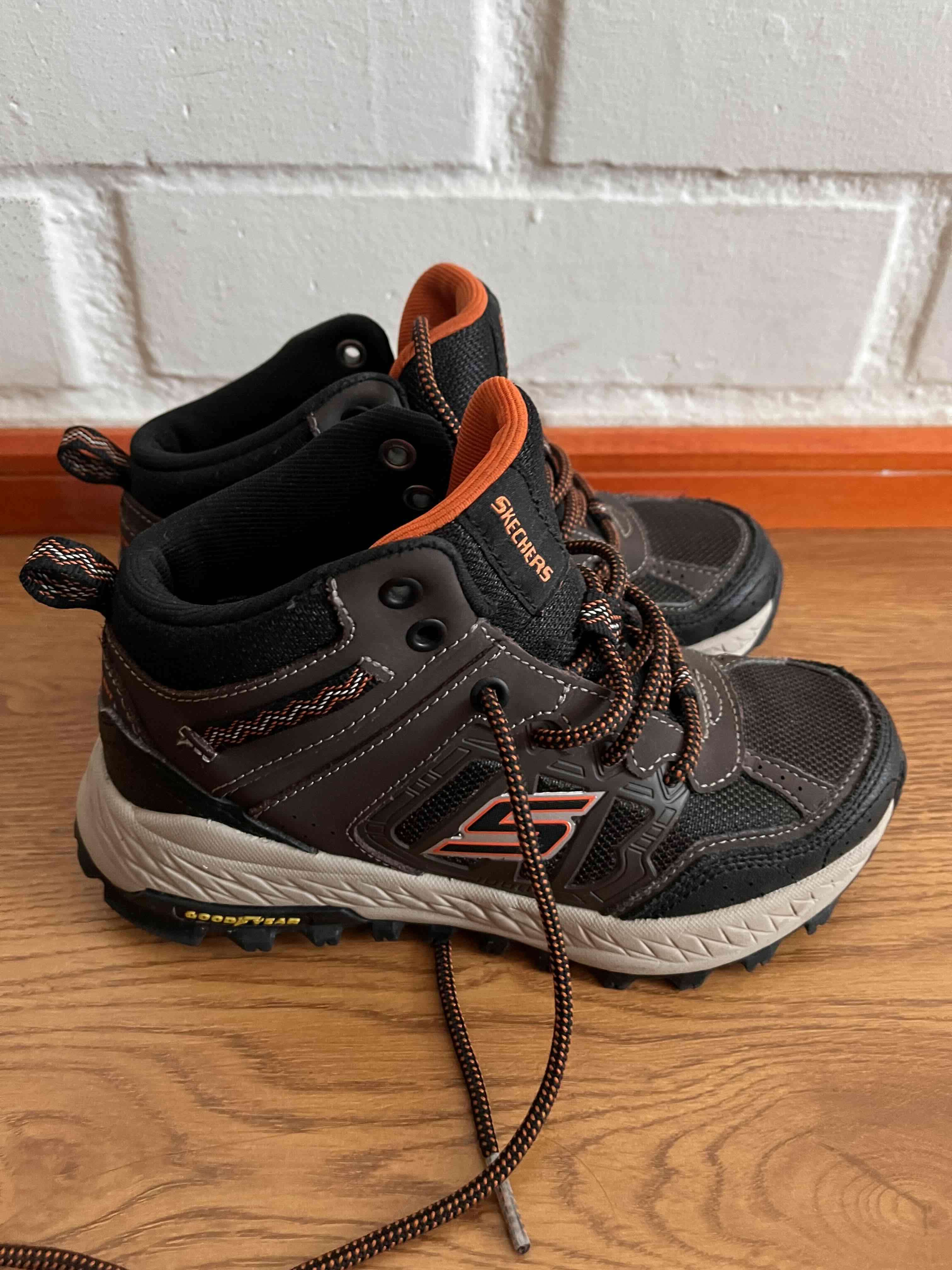 Zapatillas Skechers Water Repellent - 1