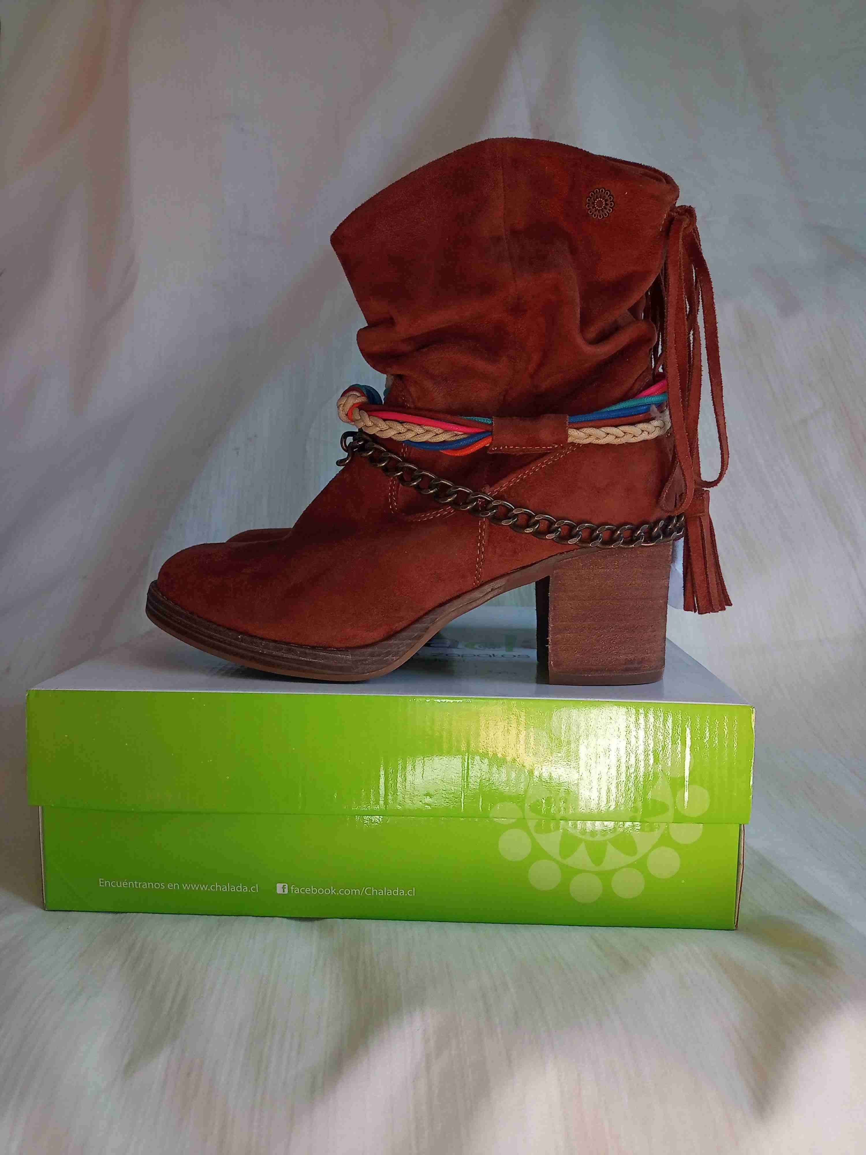 Botines café con flecos - miniatura 2