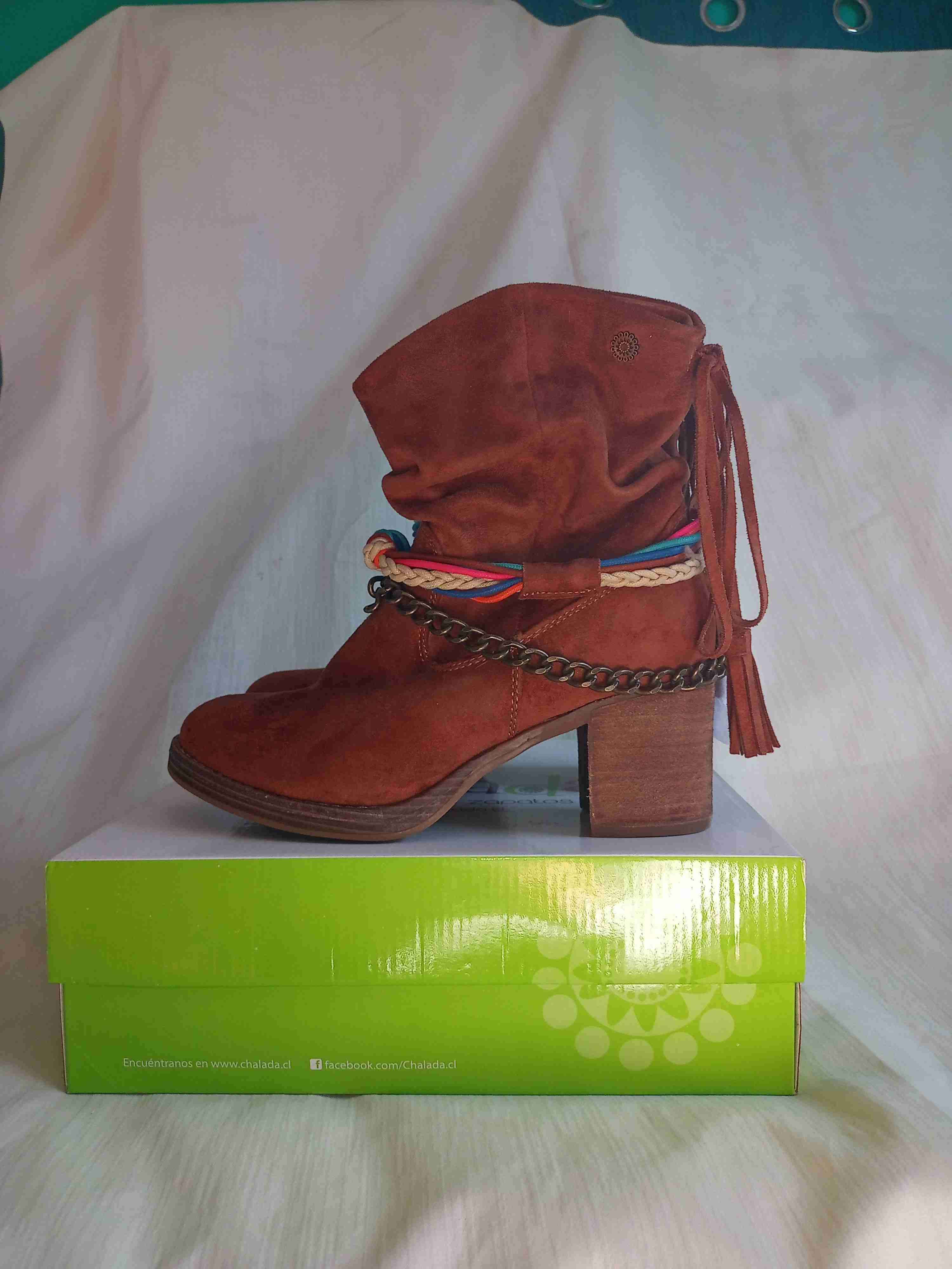 Botines café con flecos - miniatura 3