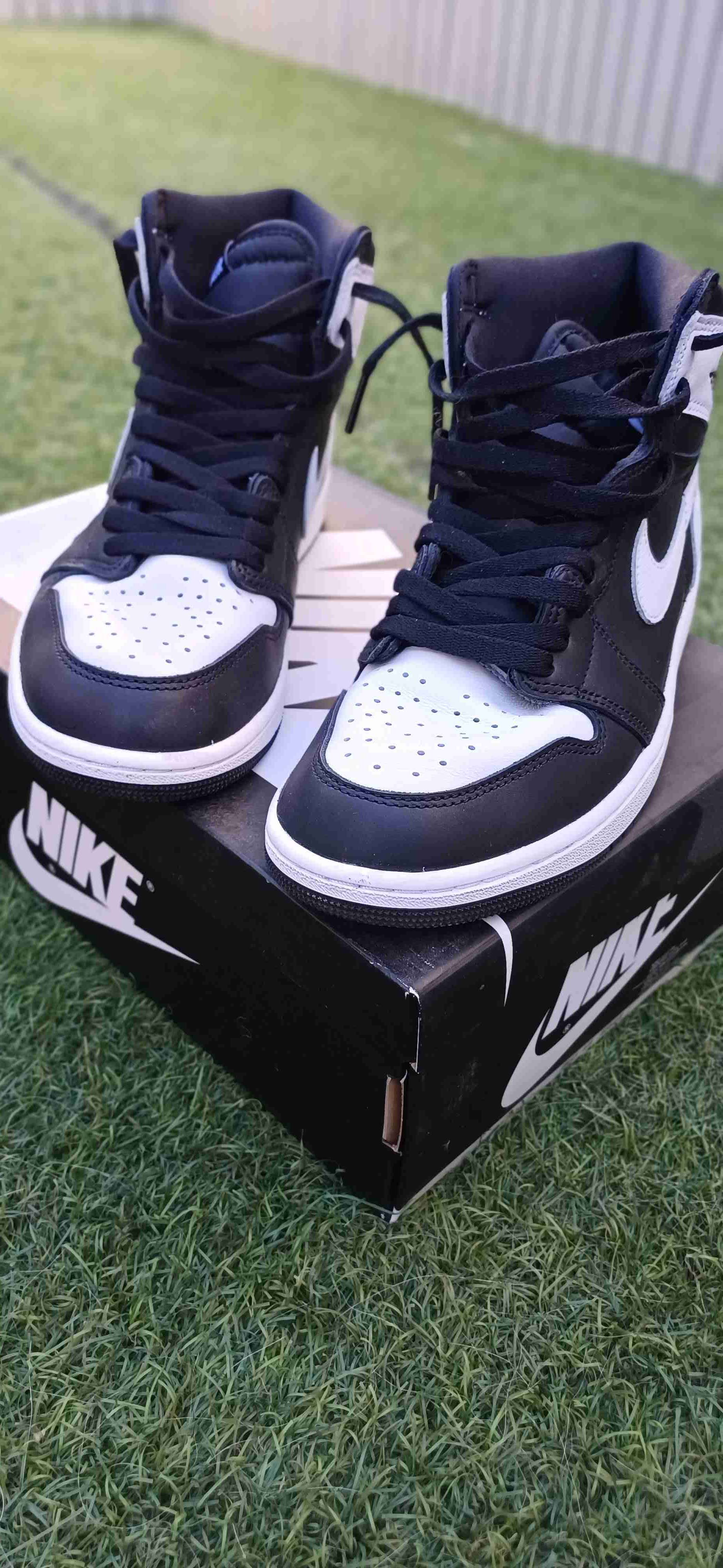 Jordan retro 1 Black & White - 1