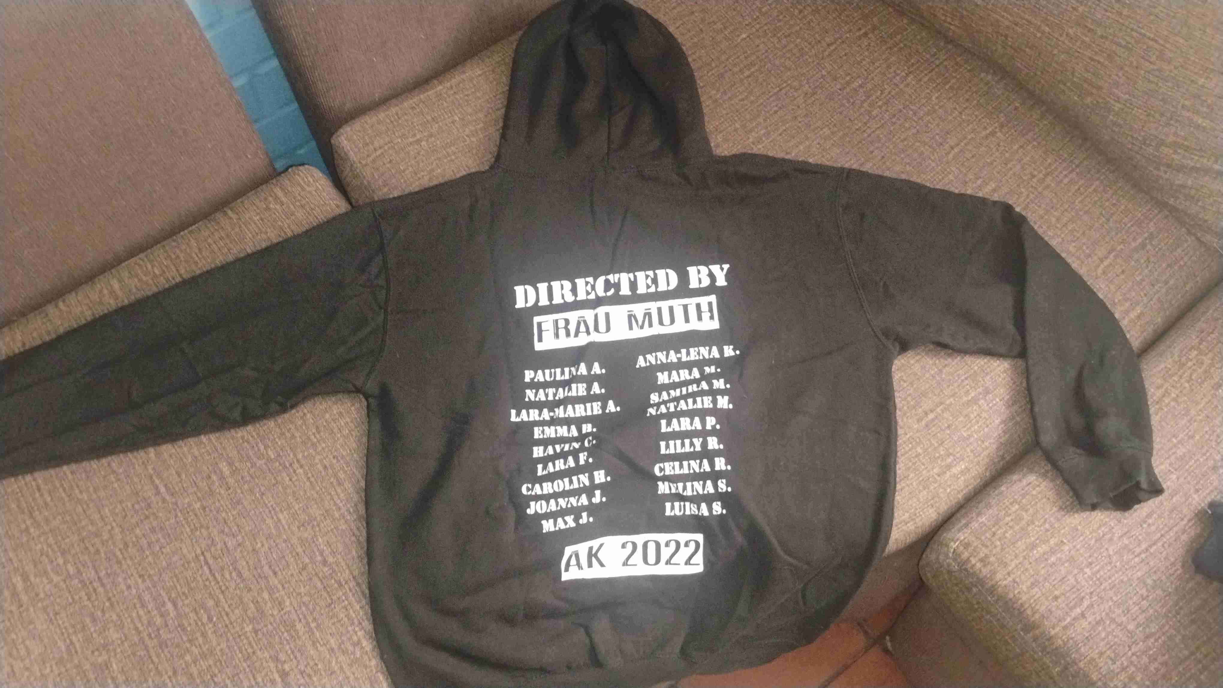 Polerón con capucha negro estampado - 2