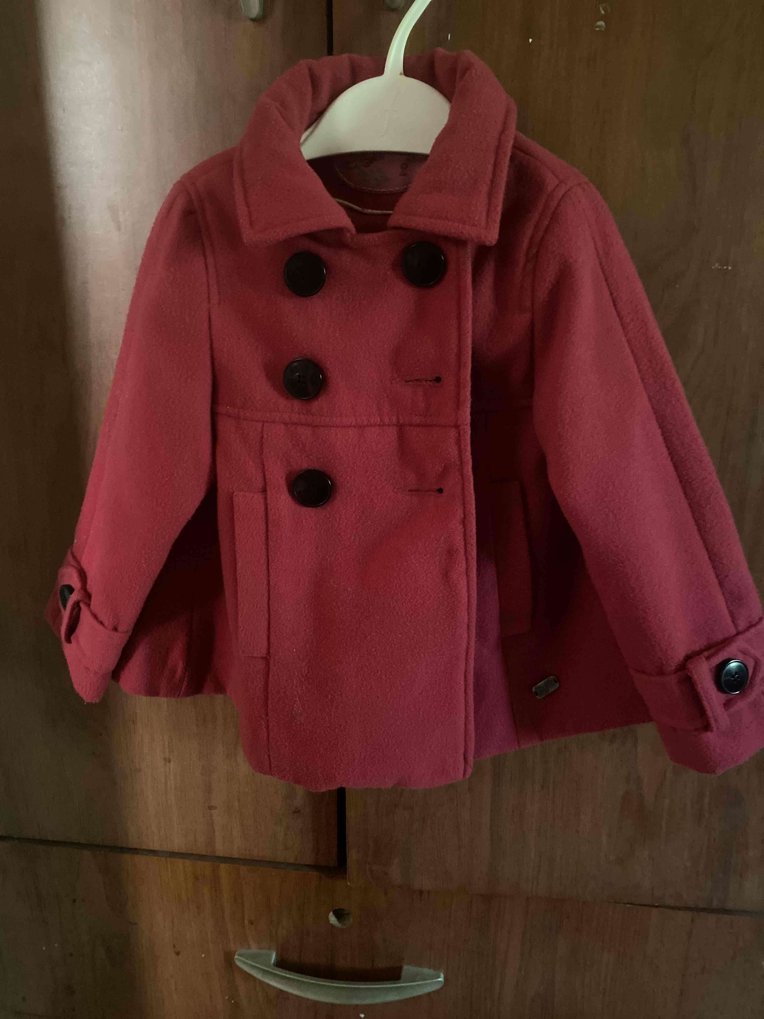 Abrigo rojo infantil - miniatura 2