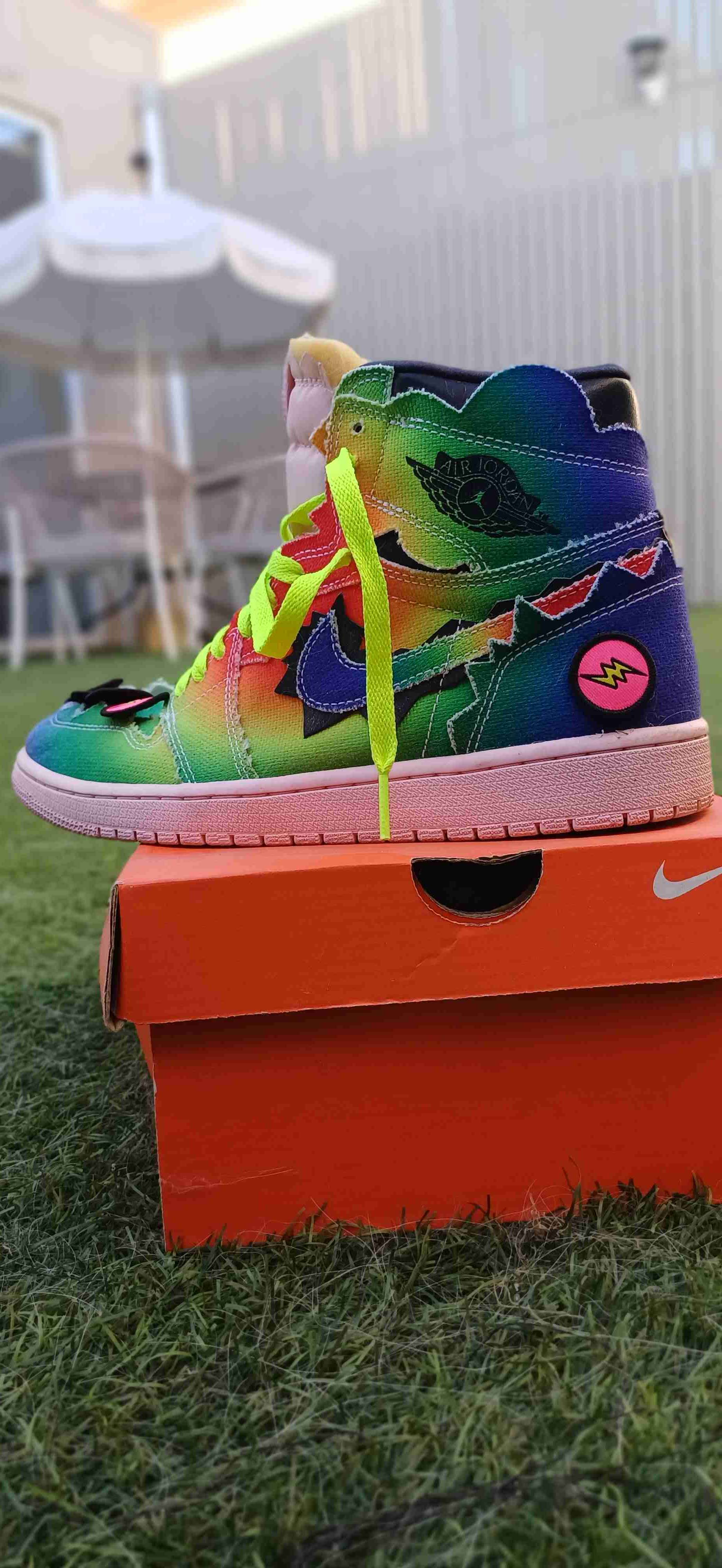 Air Jordan 1 Retro High OG x J Balvin - 1