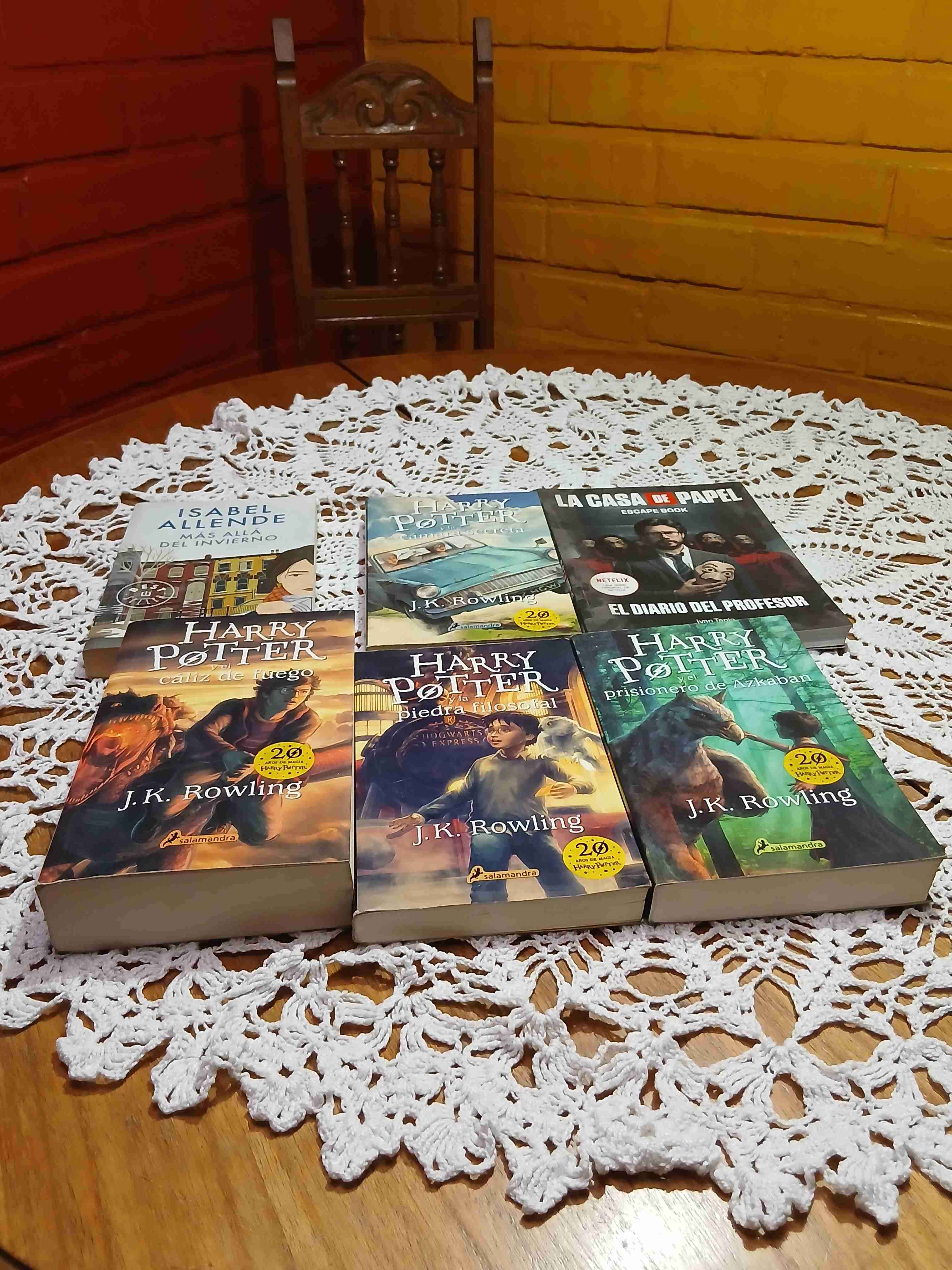 Colección de libros variados - miniatura 1