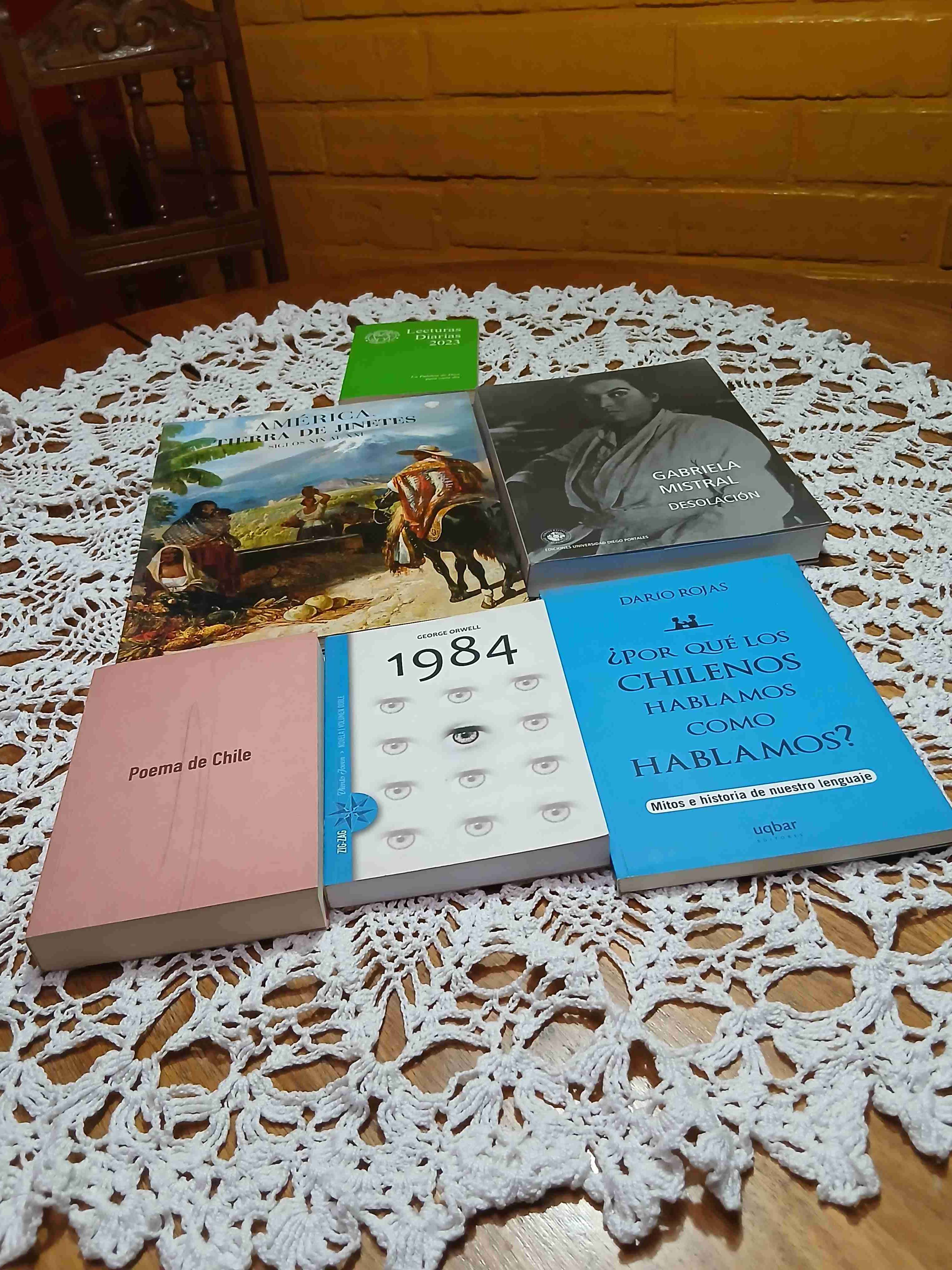 Colección de libros variados - miniatura 2