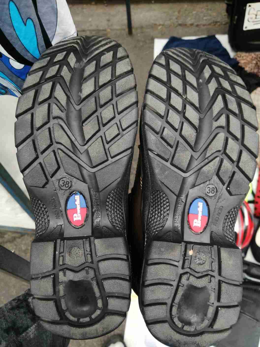 Zapatos de seguridad anticlavos - miniatura 3