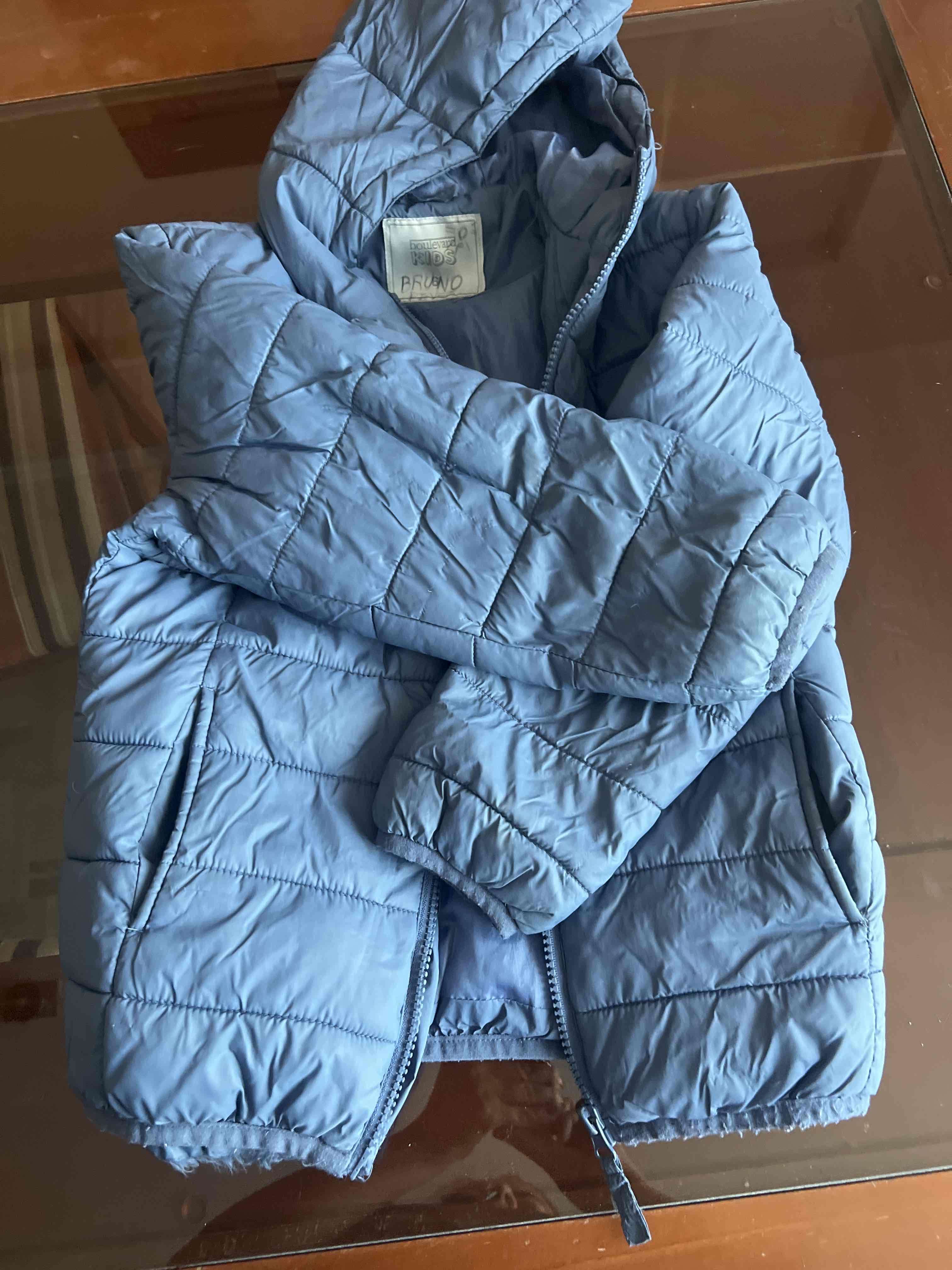 Chaqueta azul con capucha para niño - miniatura 2